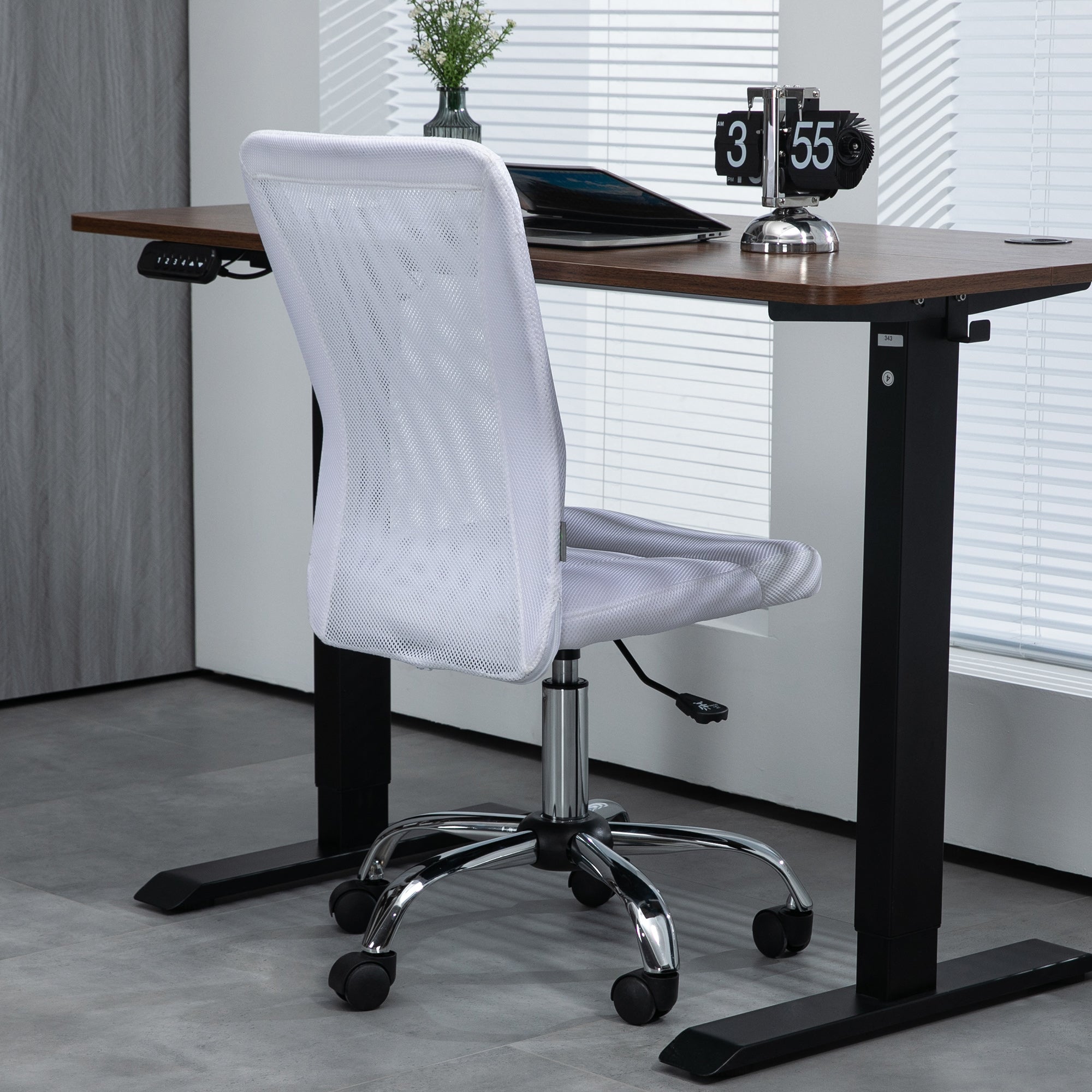 Ergonomic Office Chair Adjustable Height Manager Chair 360° Swivel White Mesh Upholstery