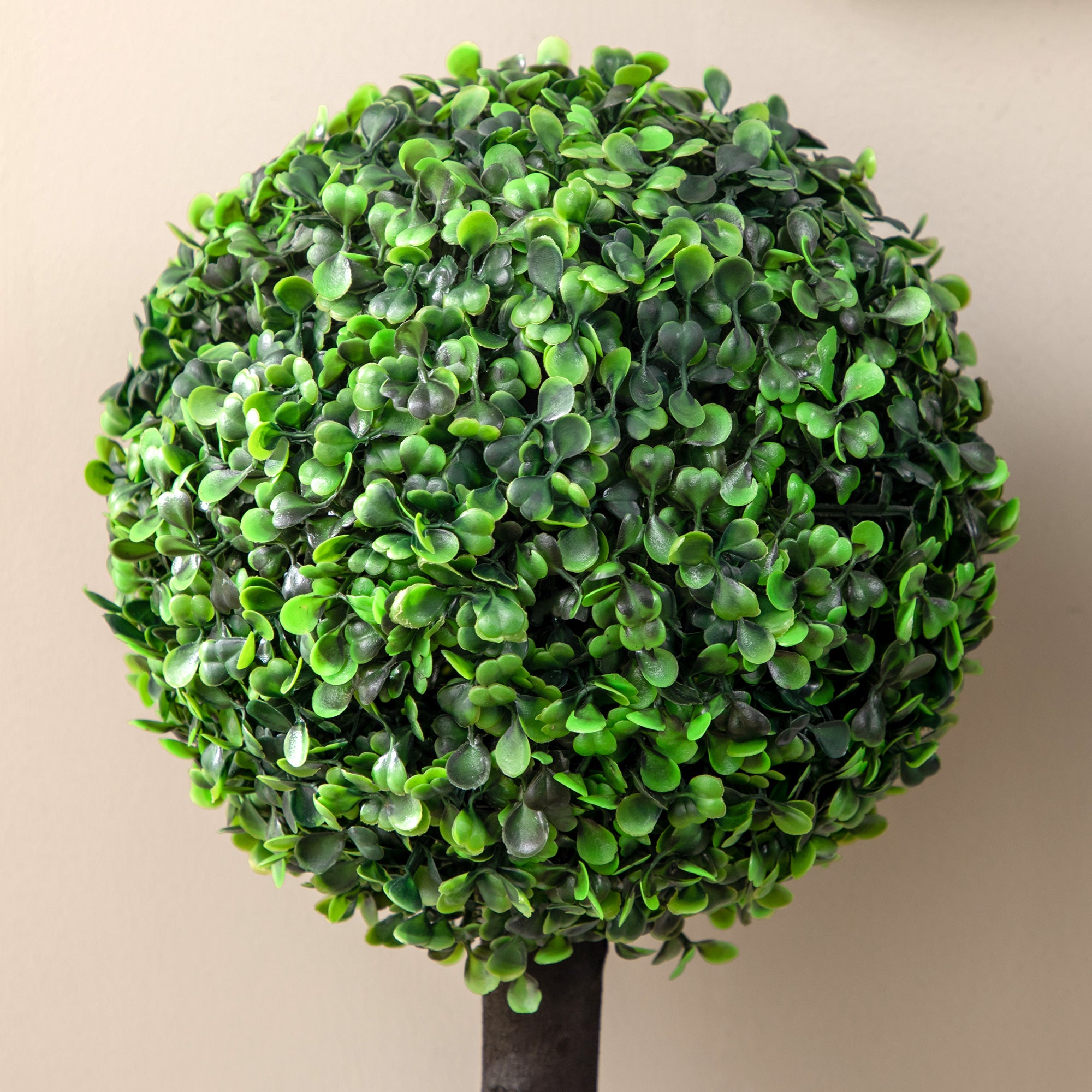 Set of 2 Decorative Artificial Plants 60 cm Boxwood Ball Trees in Pots Fake Plants for Indoor and Outdoor Home Decoration Ø20x60 cm Green