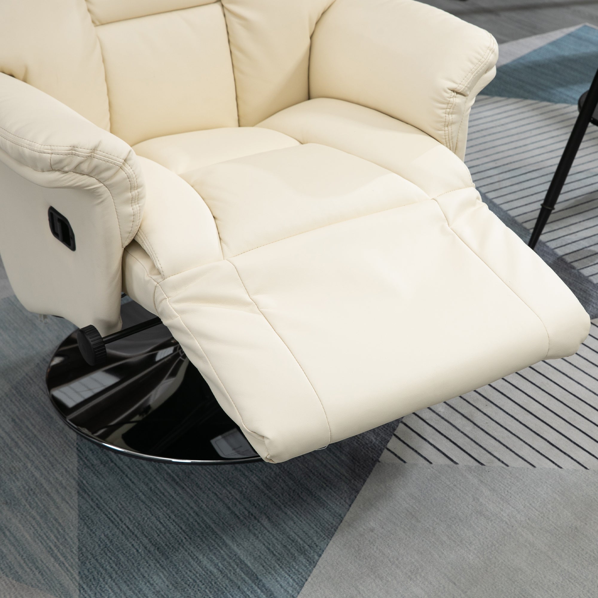Relaxation Chair Reclining Lounge Chair Swivel Adjustable Footrest Armrests, TV Chair in Synthetic Leather, up to 150 kg, for Living Room, Bedroom, Home Cinema, Cream
