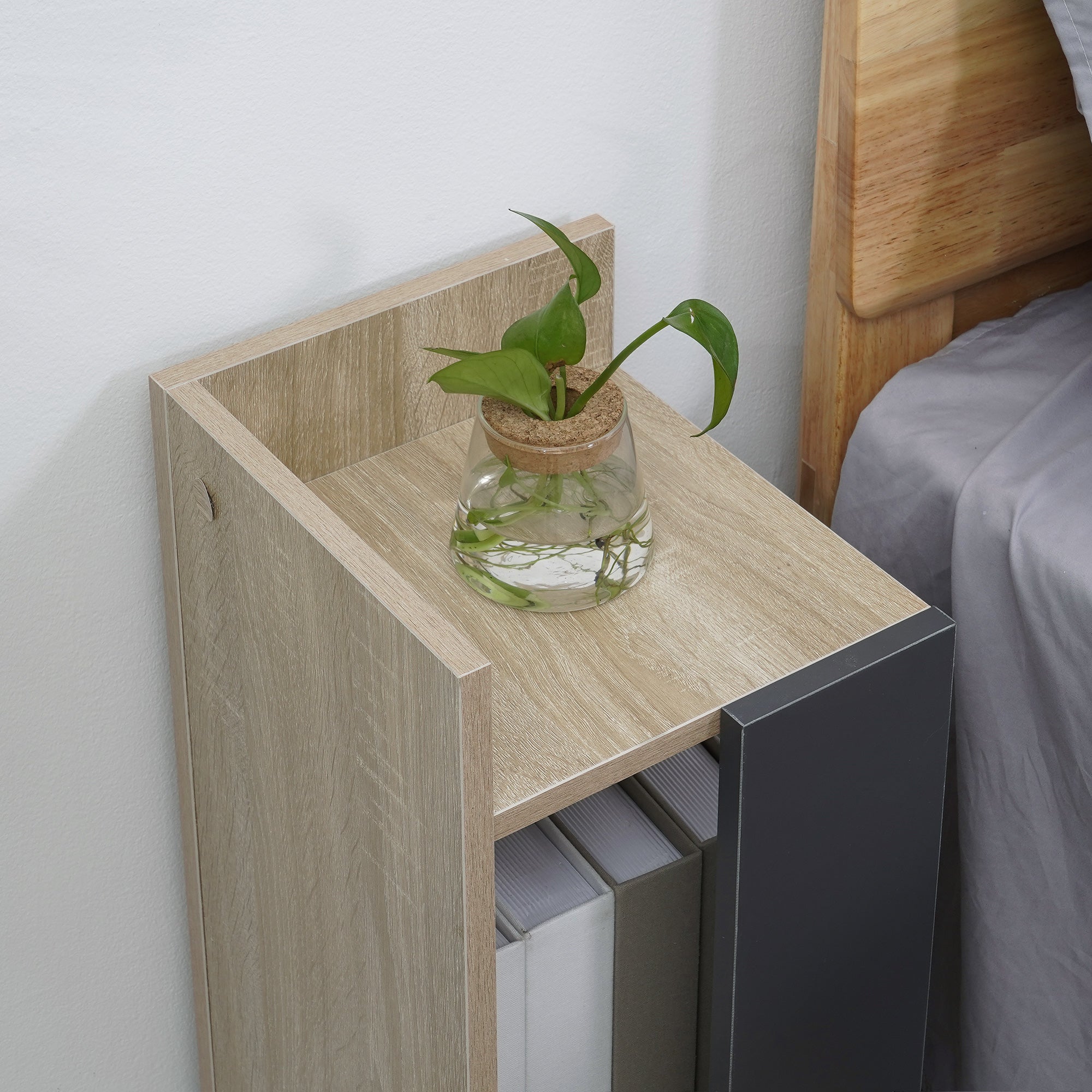 Gray Modern Nightstand with Open Shelf, Set of 2 in Chipboard for Bedroom and Living Room, 27x25x60 cm