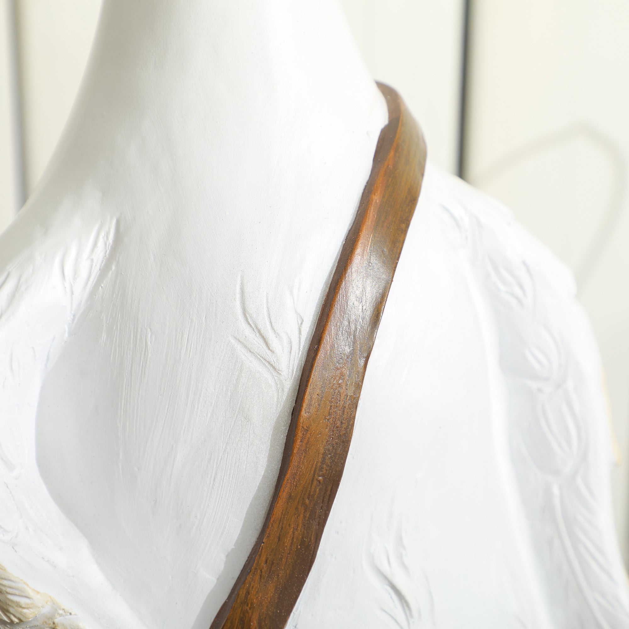 Plant Pot, Flower Pot with "Swan with Satchel" Design, Planter with Drainage Hole, Herb Pot for Indoor, Outdoor, Resin