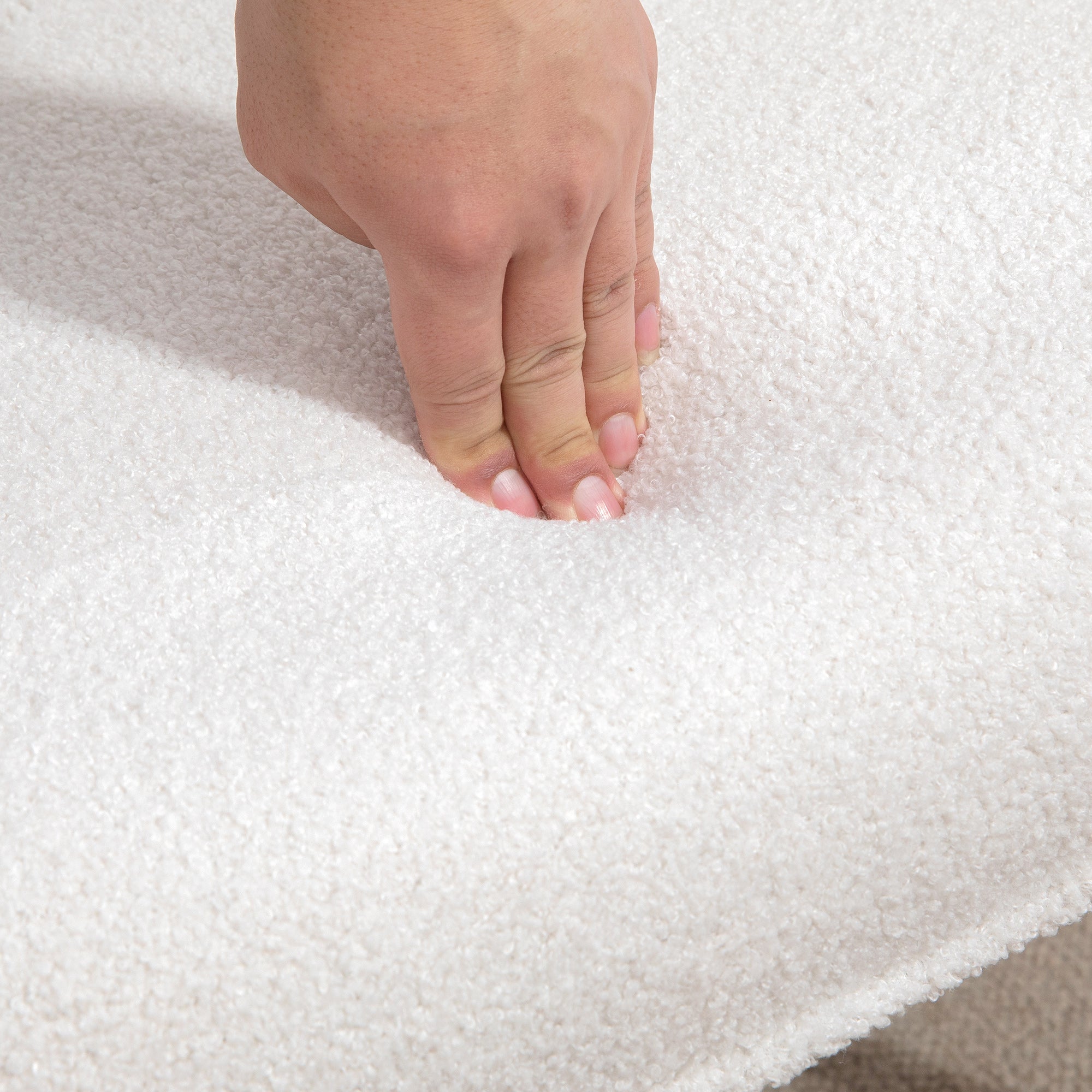 Wingback Armchair Upholstered Lounge Chair with Armrest, Metal Legs, Modern-Style Chair for Living Room, Bedroom, Cream White