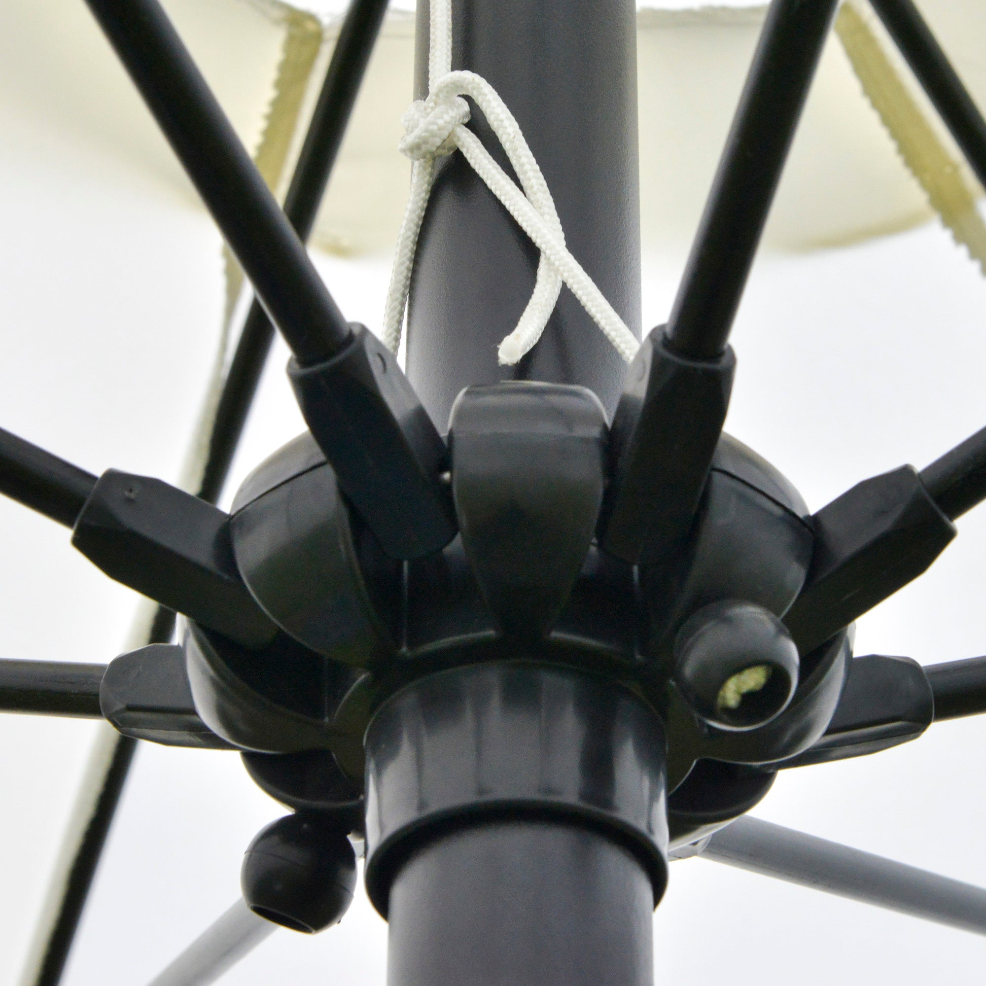 Garden Umbrella Tilted on 3 Angles with Crank, Outdoor Umbrella with 8 Aluminum Ribs and 180g/㎡ Polyester, for Yard, Terrace, and Balcony, Cream