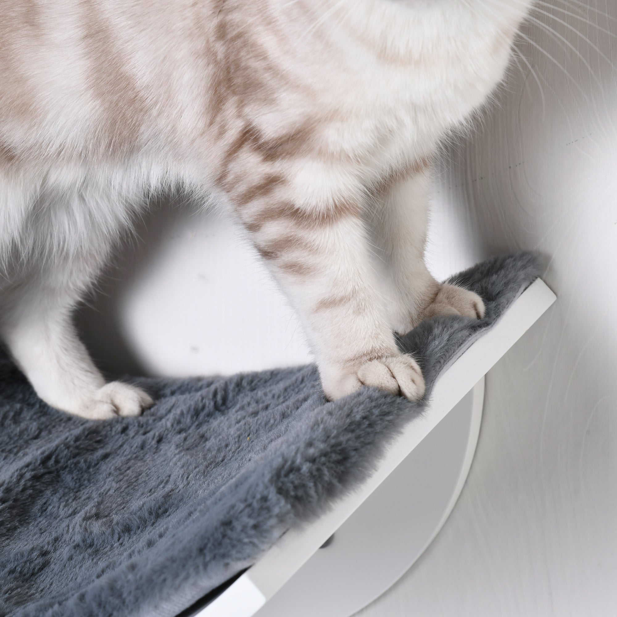 Cat Shelf Cat Wall Shelf Cat Bed Cat Shelf Wall Mount Plush Cover Gray 41 x 28 x 21 cm