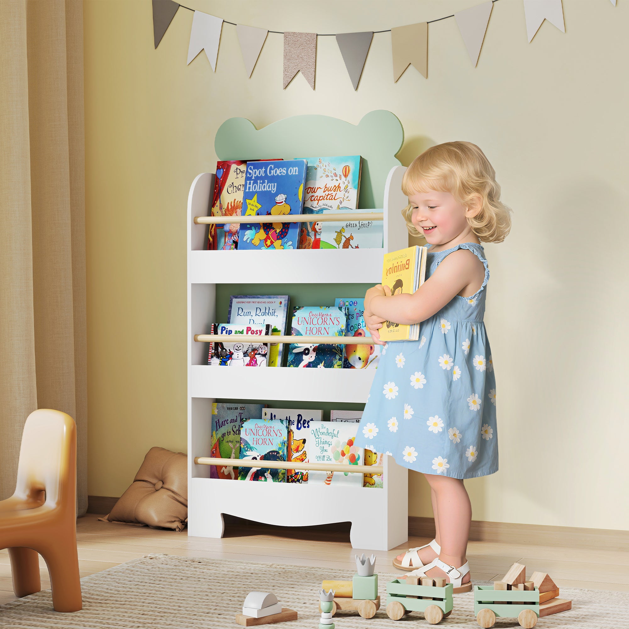 Children's Bookcase with 3 Shelves, Space-Saving Bear-Shaped Shelf with Front Barriers, for Kids' Room and Living Room, 55x15x110 cm, Green