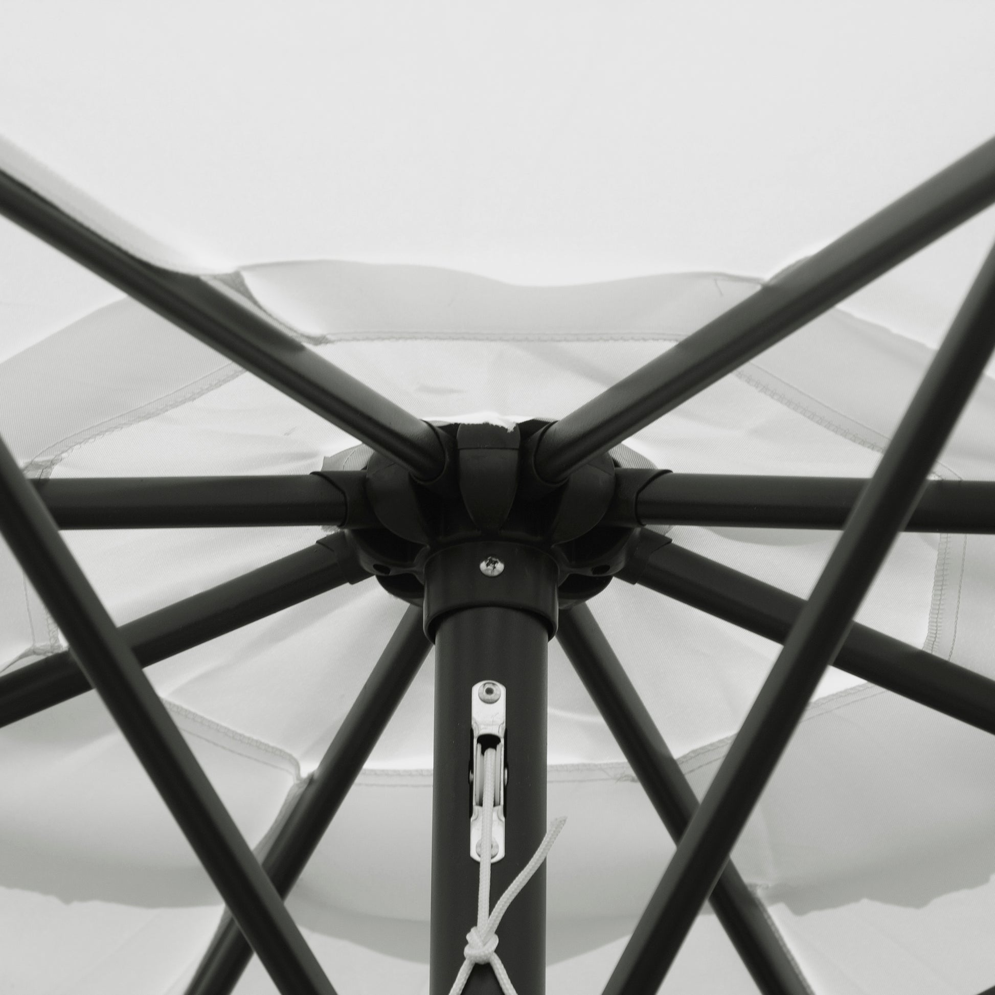 Garden Umbrella Ø295x250 cm with Crank Outdoor Parasol with Tilt Mechanism and Detachable Metal Pole for Patio Pool Terrace White