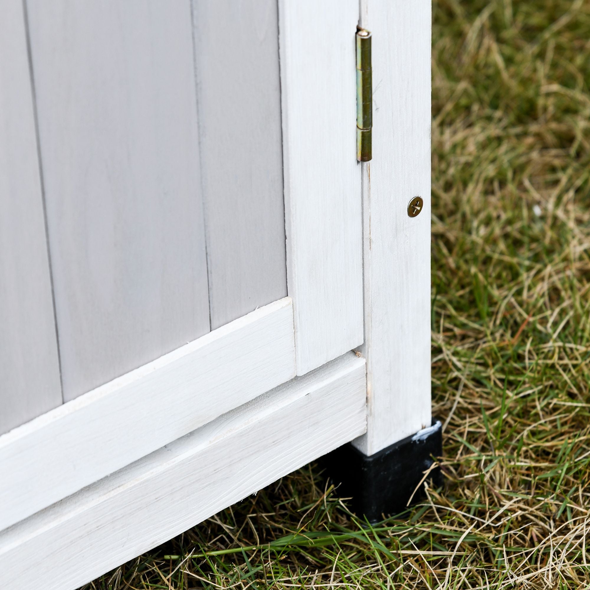 3-Tier Wooden Garden Tool Shed with Bitumen Roof and Hooks, 77x58x175 cm, Grey