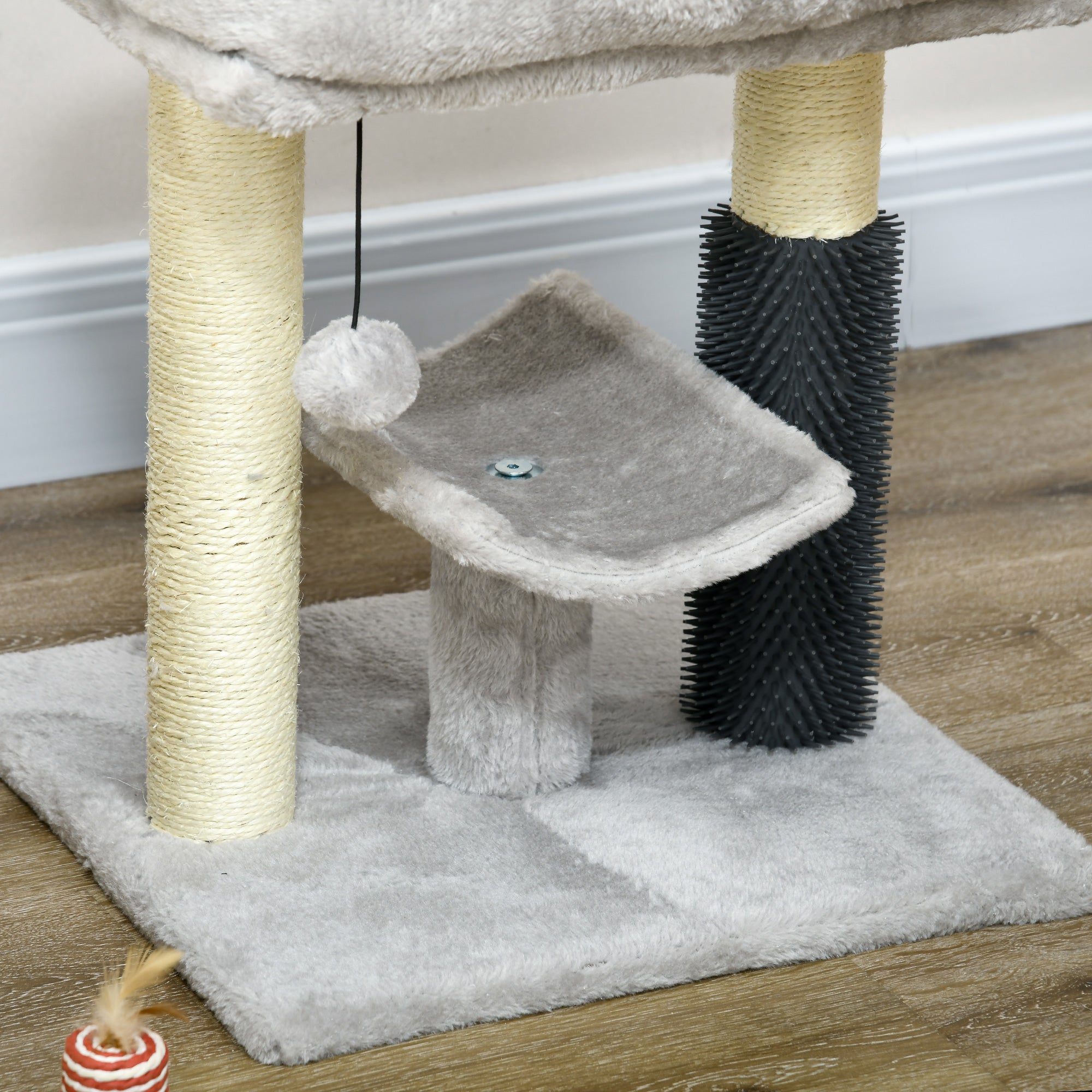 Cat Scratching Tree Cat Tree 48 cm Height with 2 Scratching Posts Platform Bed U-shaped and Hanging Ball Brush Gray