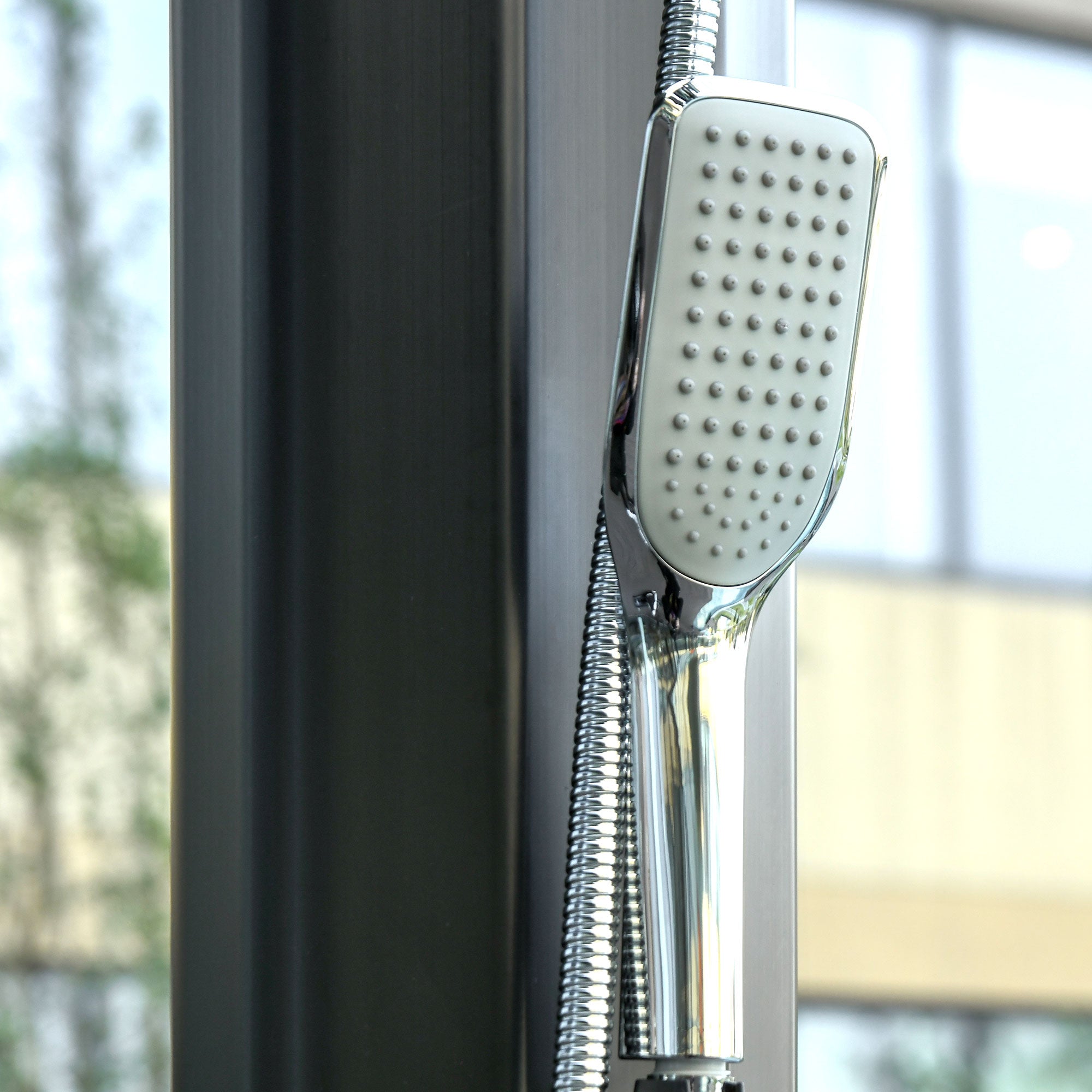 Outdoor Solar Shower 35 L Garden Shower with 2 Showerheads Hot and Cold Water 0-55°C for Pool Patio Beach 17.5x14.5x216 cm Black