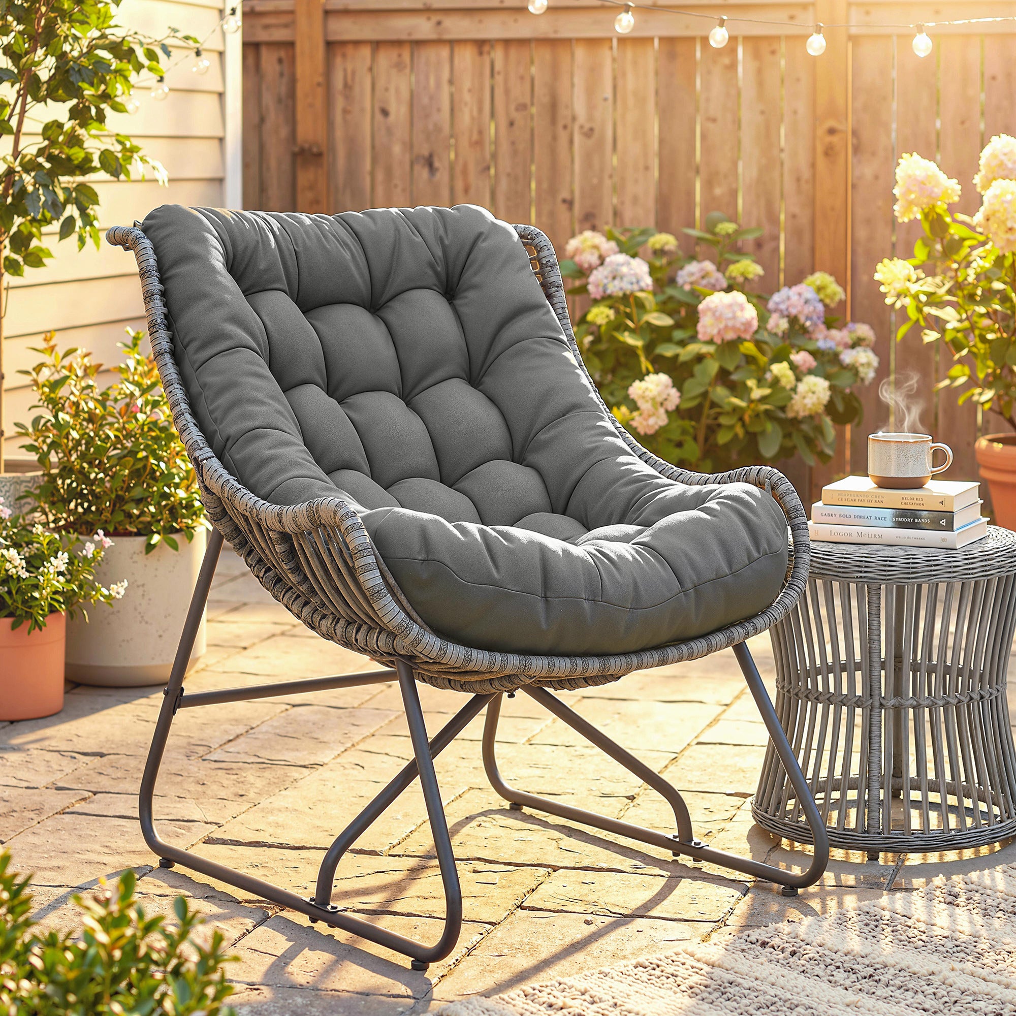 Rattan Armchair with Thick Cushion, Steel Frame Polyrattan Outdoor Armchair, Wicker Chair up to 265 lb, Garden Chair for Patio Balcony Terrace - Dark Gray