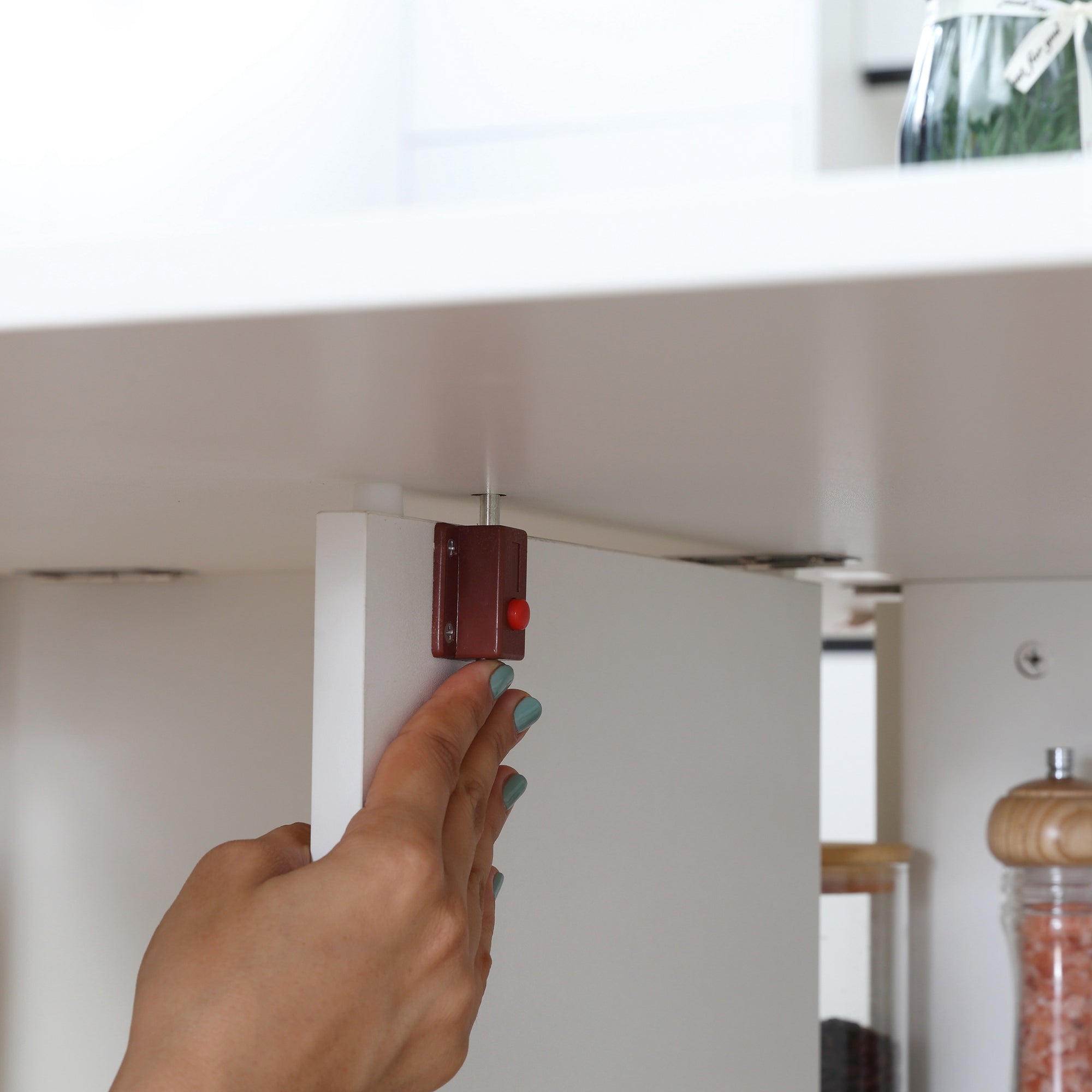 Folding Dining Table Kitchen Table with Wheels Foldable Wings and Shelves for 4-6 People 75x140x74 cm White