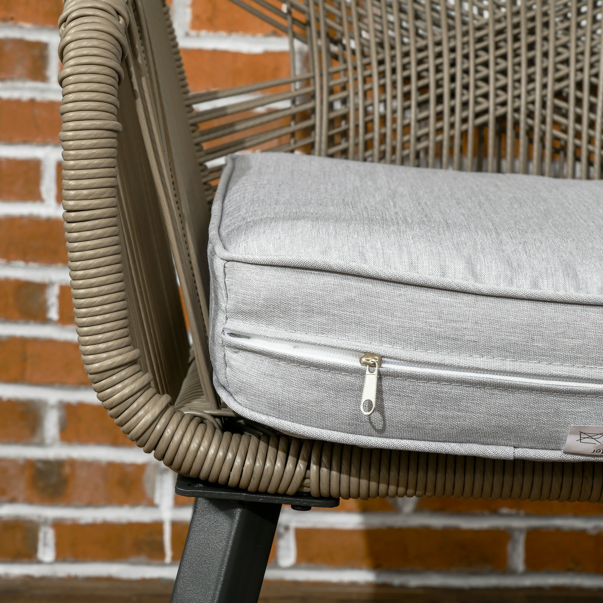3-Piece Garden Table and Chairs Set in PE Rattan and Steel with 2 Modern Chairs and 1 Coffee Table, Dark Gray