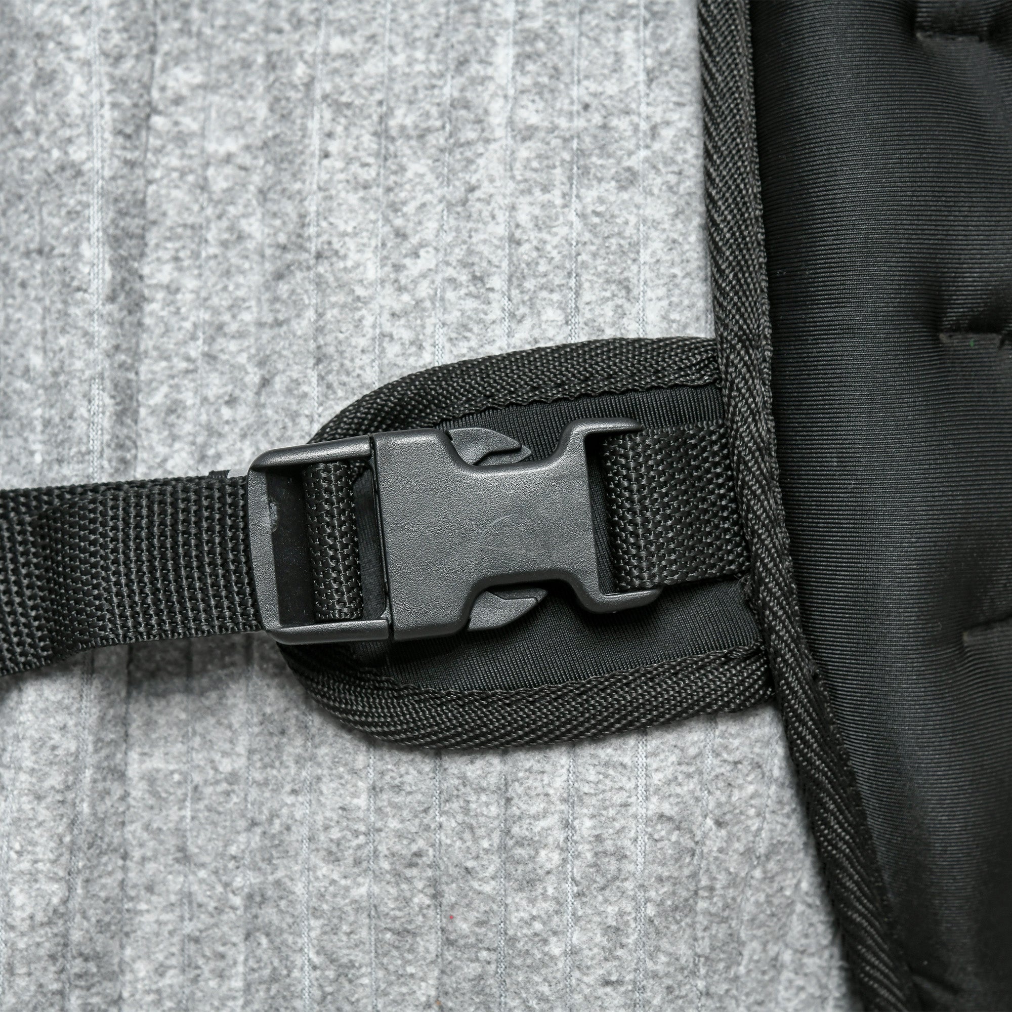 Breathable Weighted Vest 8kg with Storage Pocket and Shoulder Straps, Weighted Vest in Oxford Fabric, Metal and Sand, 40x35 cm, Black