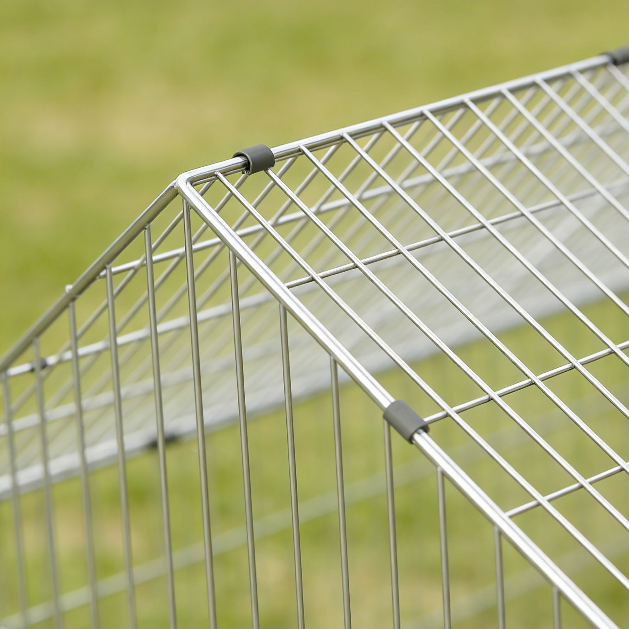 Outdoor/Indoor Rabbit & Chicken Run with Shade Cover and Metal Mesh, 71 x 29.5 x 29.5 in (180 x 75 x 75 cm), Green