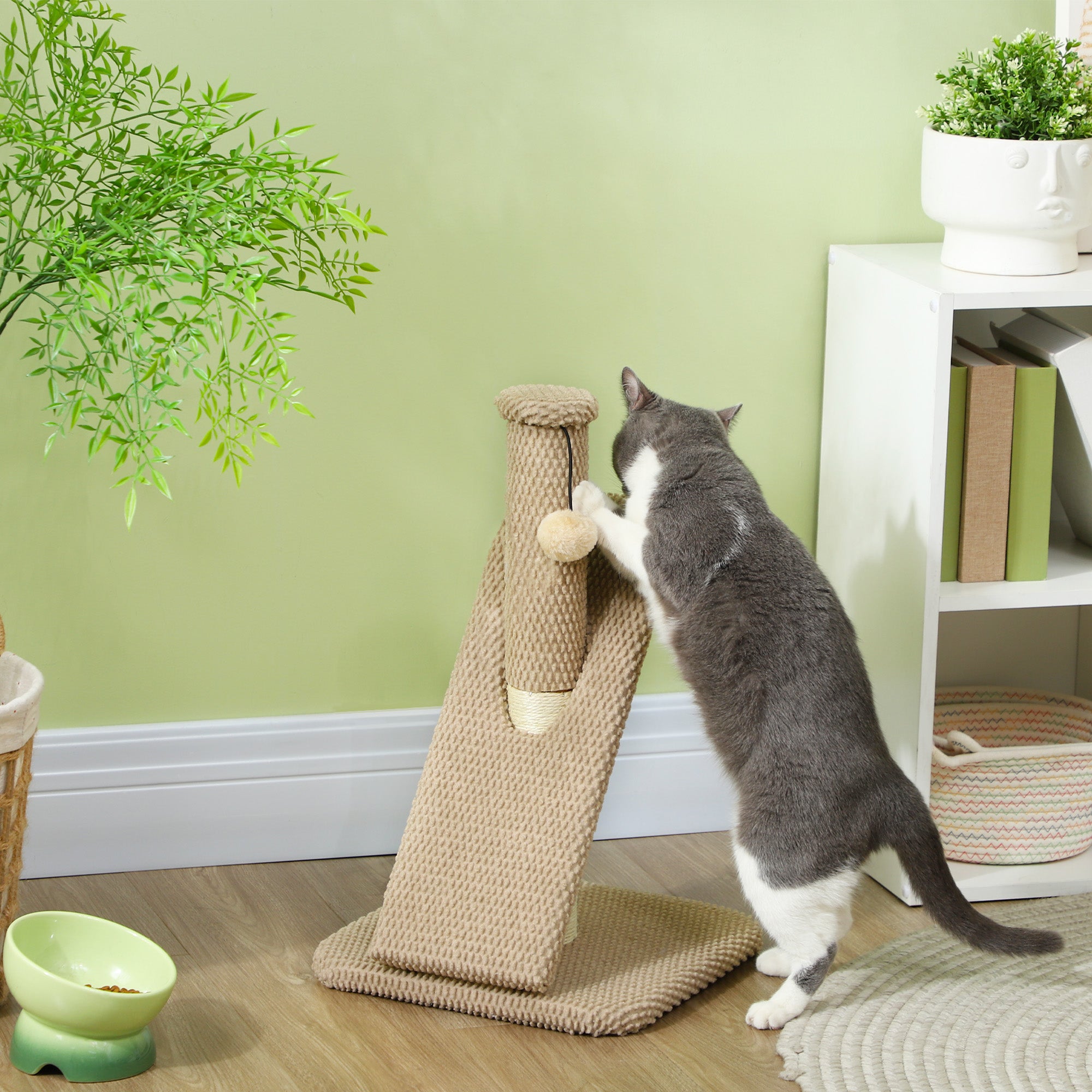 Scratching Post 54 cm High Scratching Post with Play Ball, Sisal Cat Scratching Post Cat Tree for Small Cats, Cat Scratching Furniture, Cream White