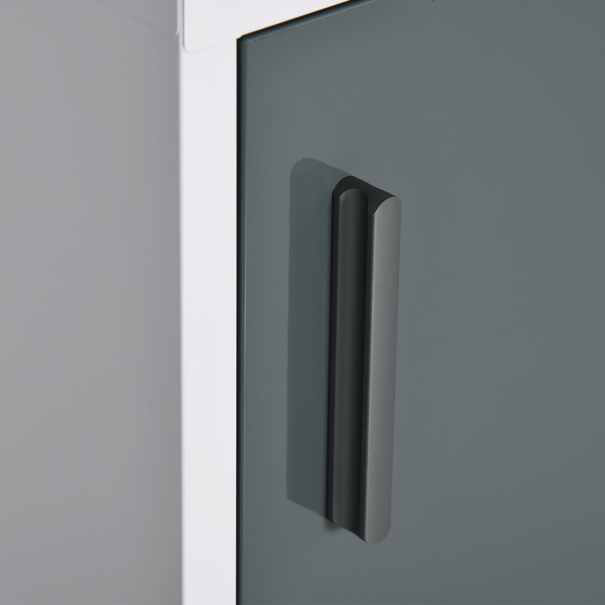 Wall-mounted Medicine Cabinet Medicine Cabinet with 2 Shelves 3 Levels Lockable Door 2 Keys Steel 40 x 15 x 53.5 cm White and Gray