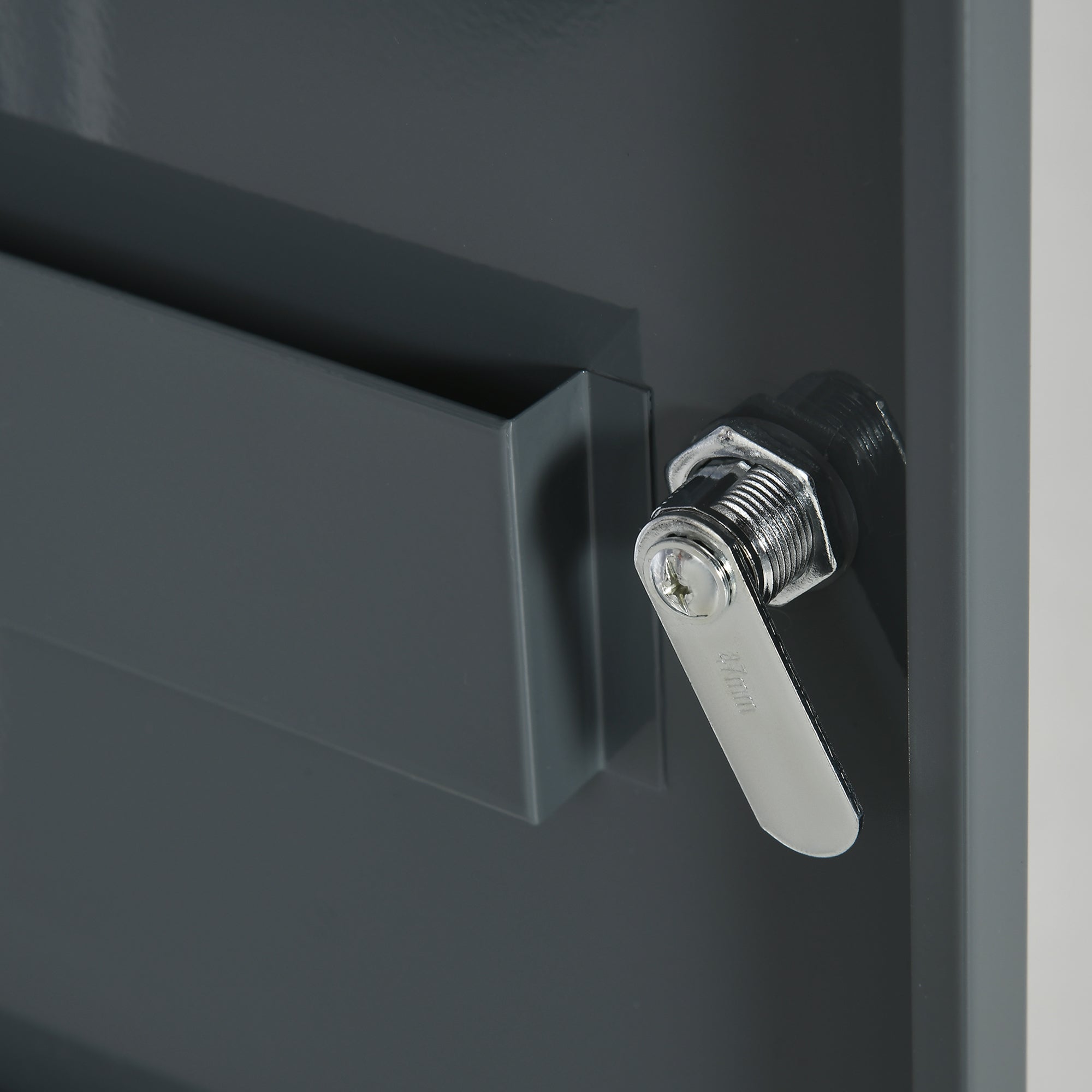 Wall-mounted Medicine Cabinet Medicine Cabinet with 2 Shelves 3 Levels Lockable Door 2 Keys Steel 40 x 15 x 53.5 cm White and Gray