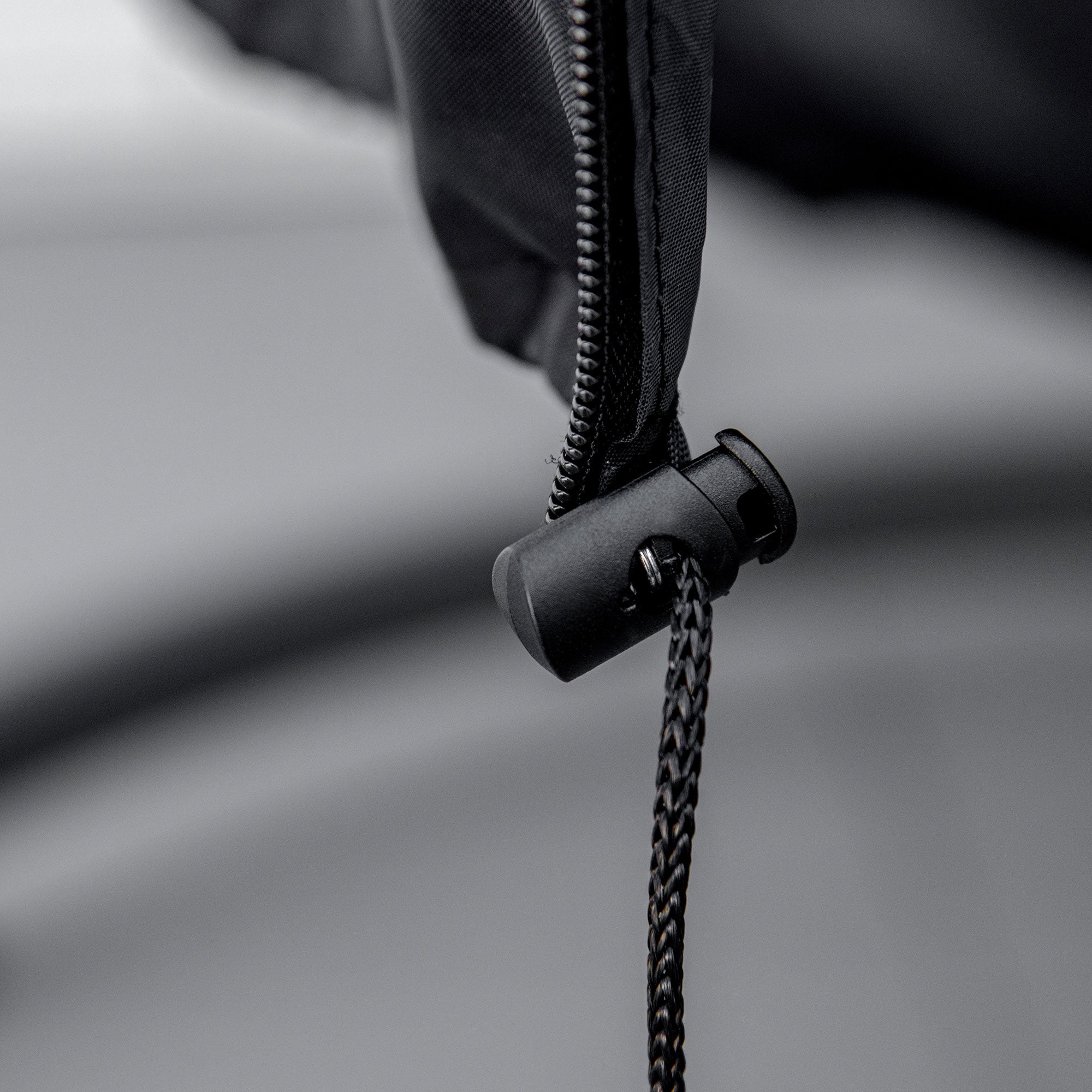 Hanging Chair Cover Waterproof Windproof Protective Cover with Zipper 210D Oxford Covers for Hanging Basket Swing Chair Hammock Ø115 x 190H cm Black