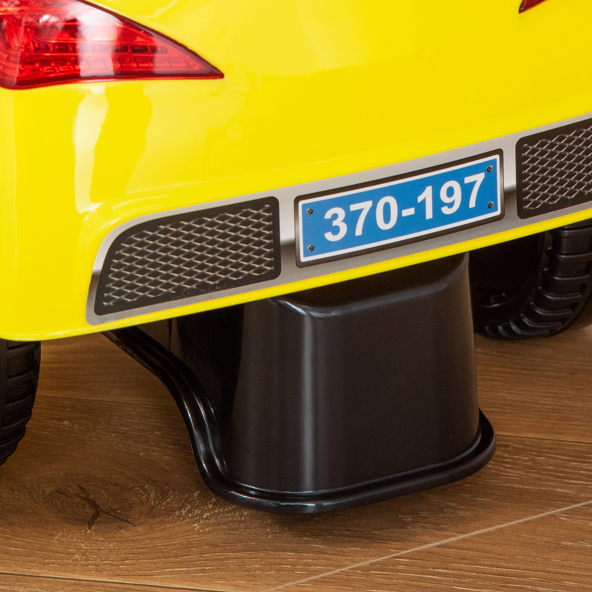 Ride-On Car for Kids with Steering Wheel, Headlights, and Integrated Music, Car for Kids in PP and Metal, 63.5x28x36 cm, Yellow