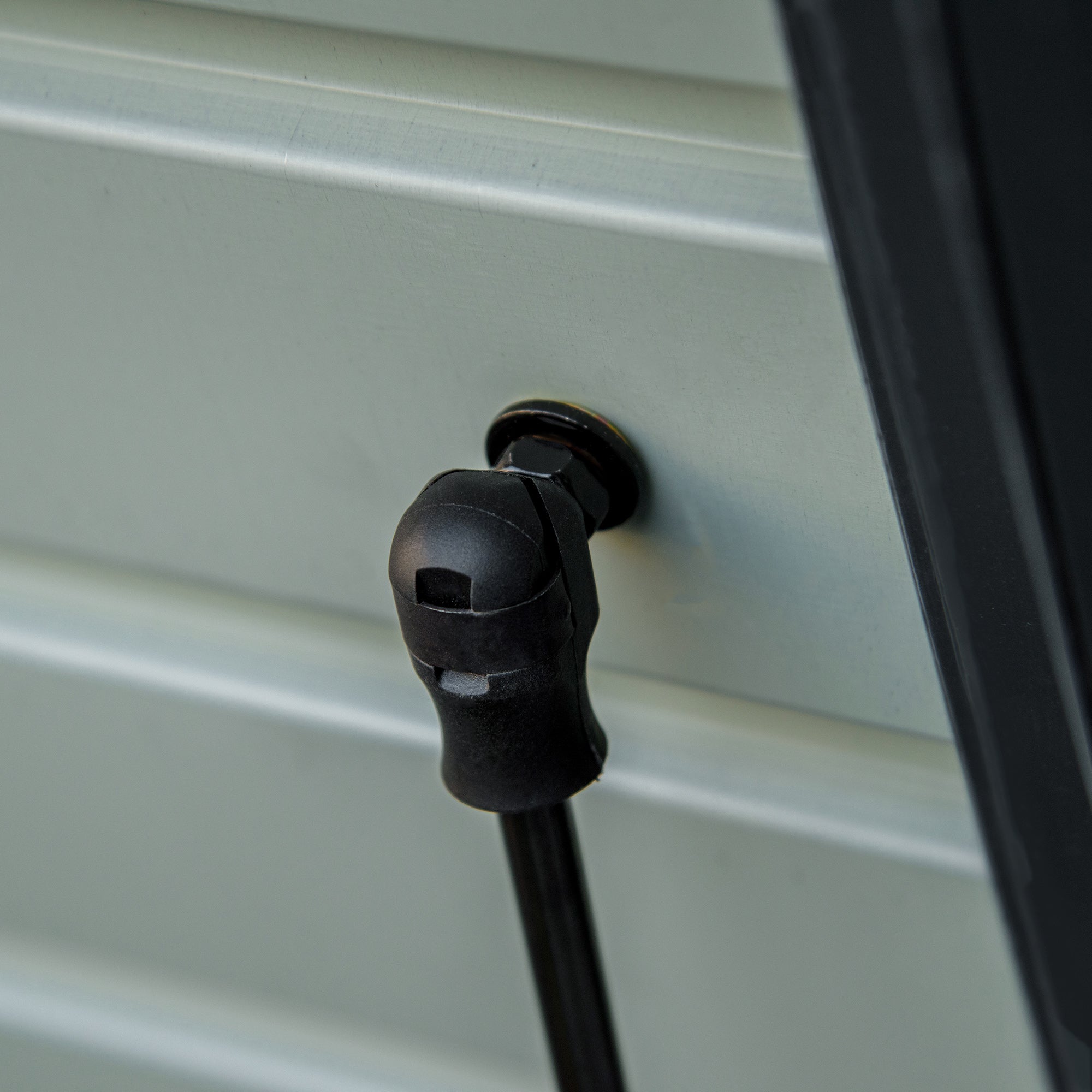 Outdoor Storage Chest 311L Steel Storage Trunk with Key Lock Pneumatic Pistons for Garden Terrace Patio 120x62x62 cm Dark Gray