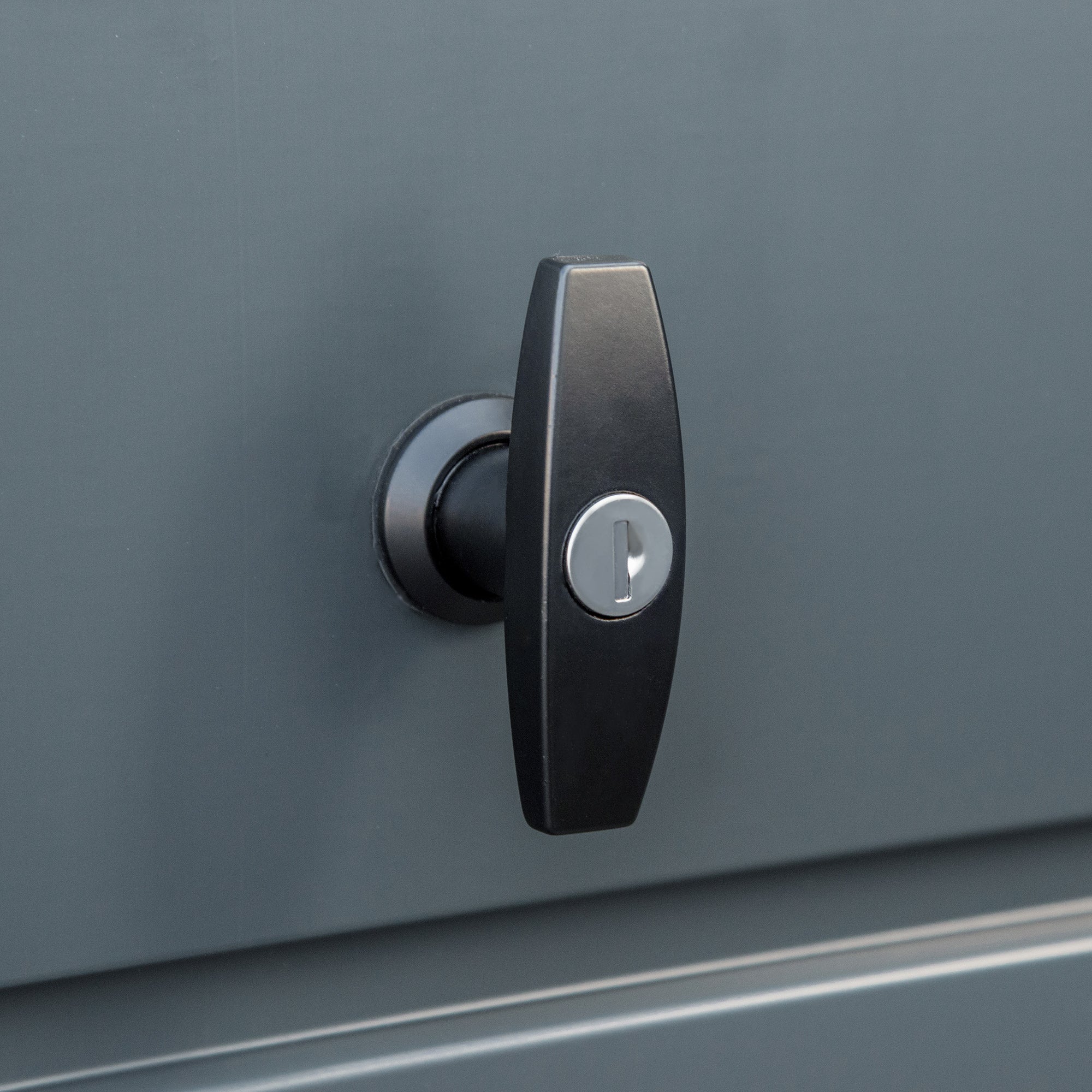 Outdoor Storage Chest 311L Steel Storage Trunk with Key Lock Pneumatic Pistons for Garden Terrace Patio 120x62x62 cm Dark Gray