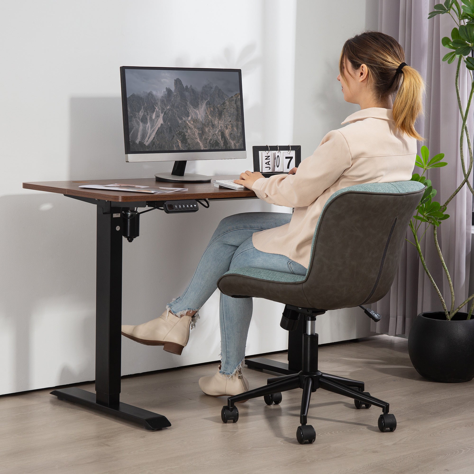 Office Chair Swivel Desk Chair, Ergonomic Armless Chair, Adjustable Height and Tilt, 120 kg Capacity, Green
