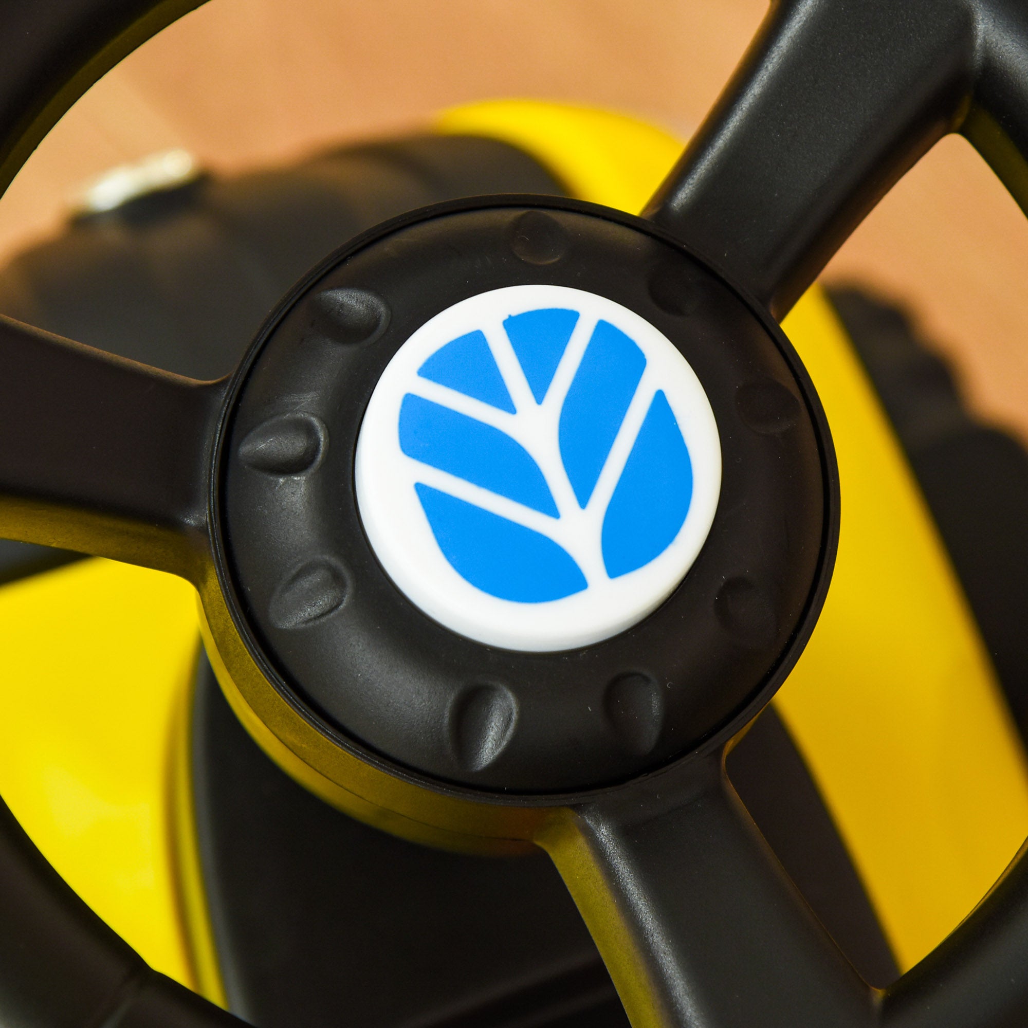 Sit-on Digger NEW HOLLAND Ride-on Digger with Steering Wheel Lights Shovel Children's Digger with Storage Space under Seat Ride-on Digger Vehicle for Sitting up to 25kg, Sit-on for Children 1-3 Years Yellow