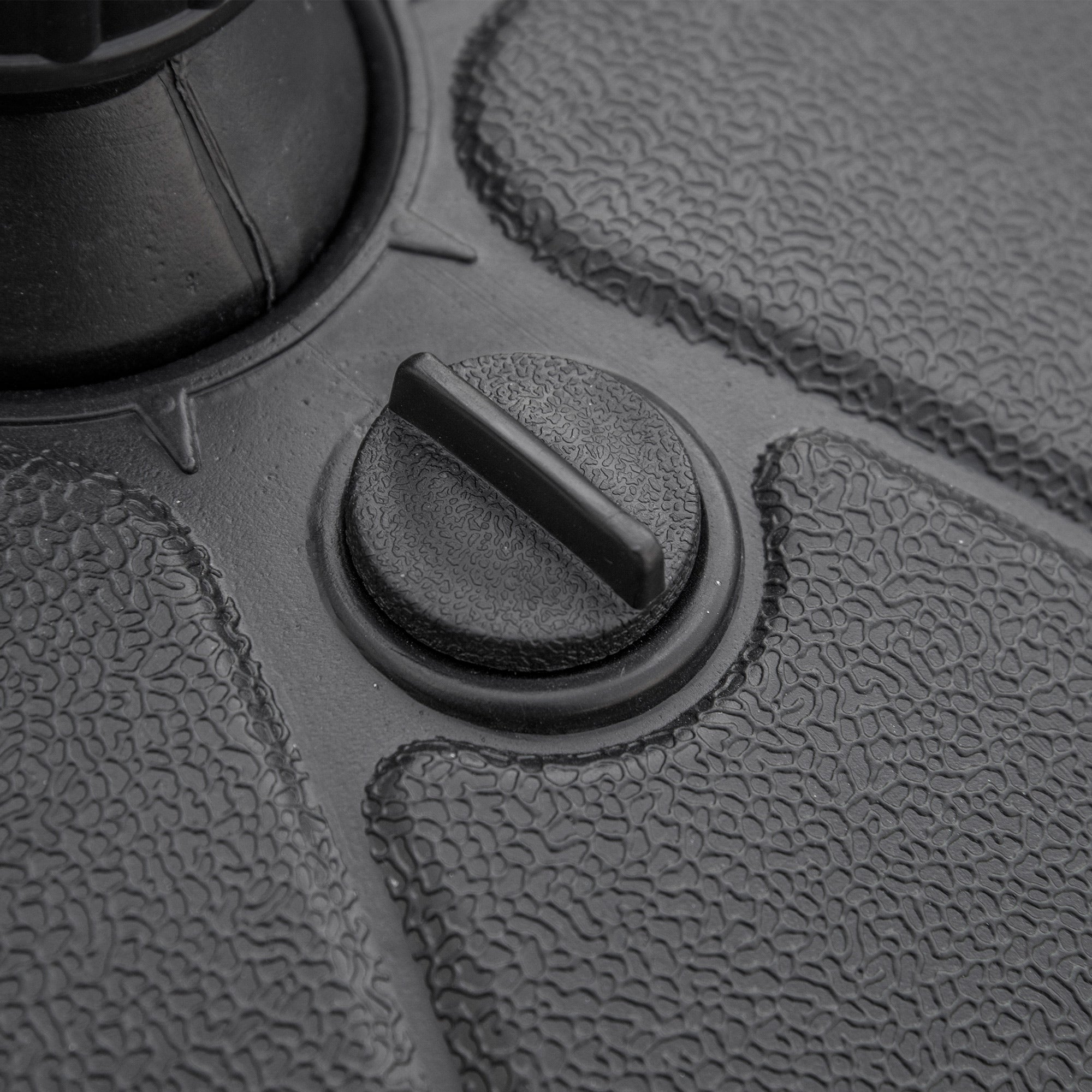 Water Fillable Umbrella Base 13 kg or Sand 19 kg Round Parasol Stand Suitable for Ø32-38 mm Poles for Garden Patio Terrace Ø38x21.5 cm Black