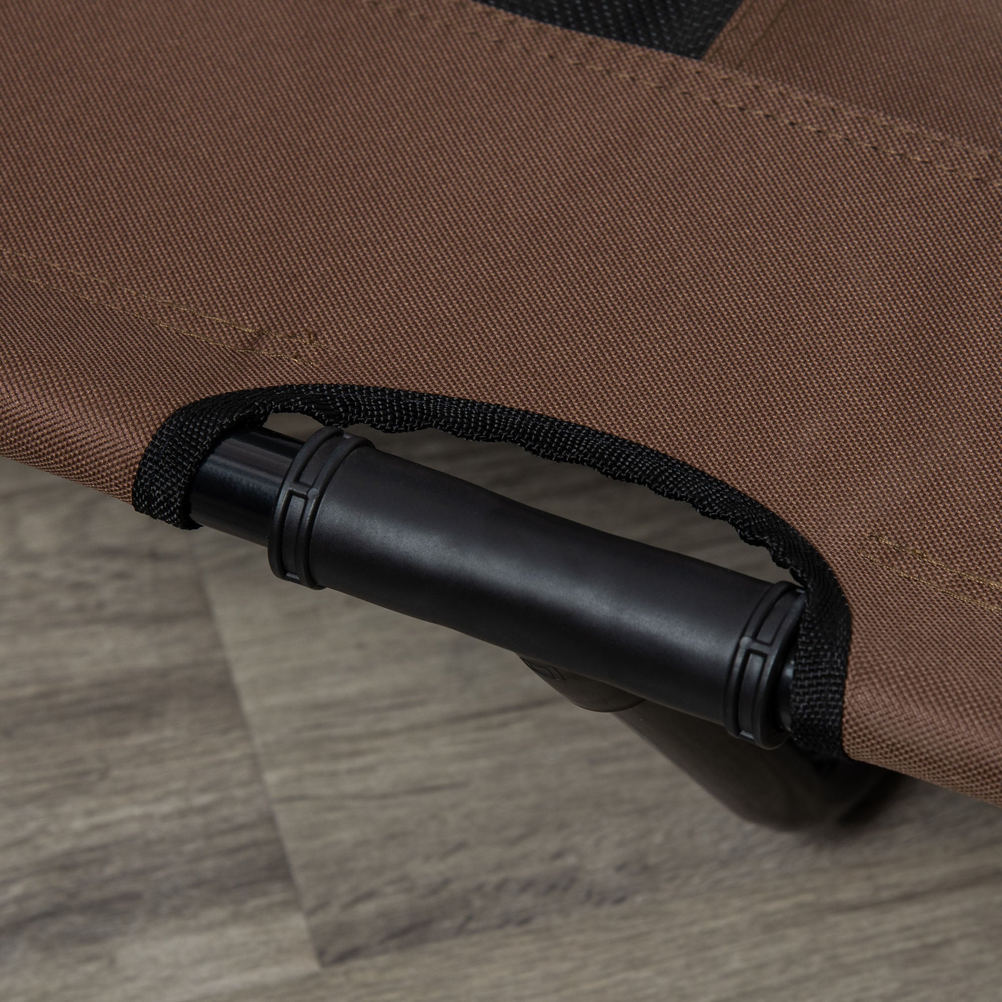 Elevated Dog Bed Outdoor, Cooling Pet Cot for Large Dogs, Washable Mesh with Sturdy Metal Frame, Pet Bed for Travel Garden Outdoor, 122 x 92 x 23 cm, Coffee Brown