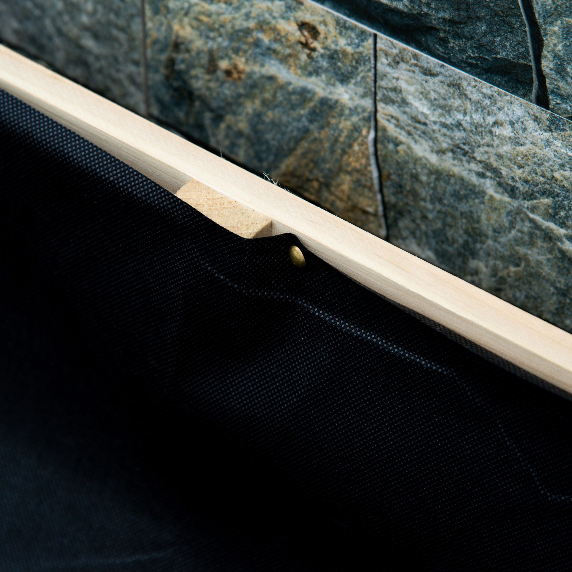 Raised Garden Bed in Wood, Garden Planter for Plants, Vegetables, and Herbs, 117x117x30cm