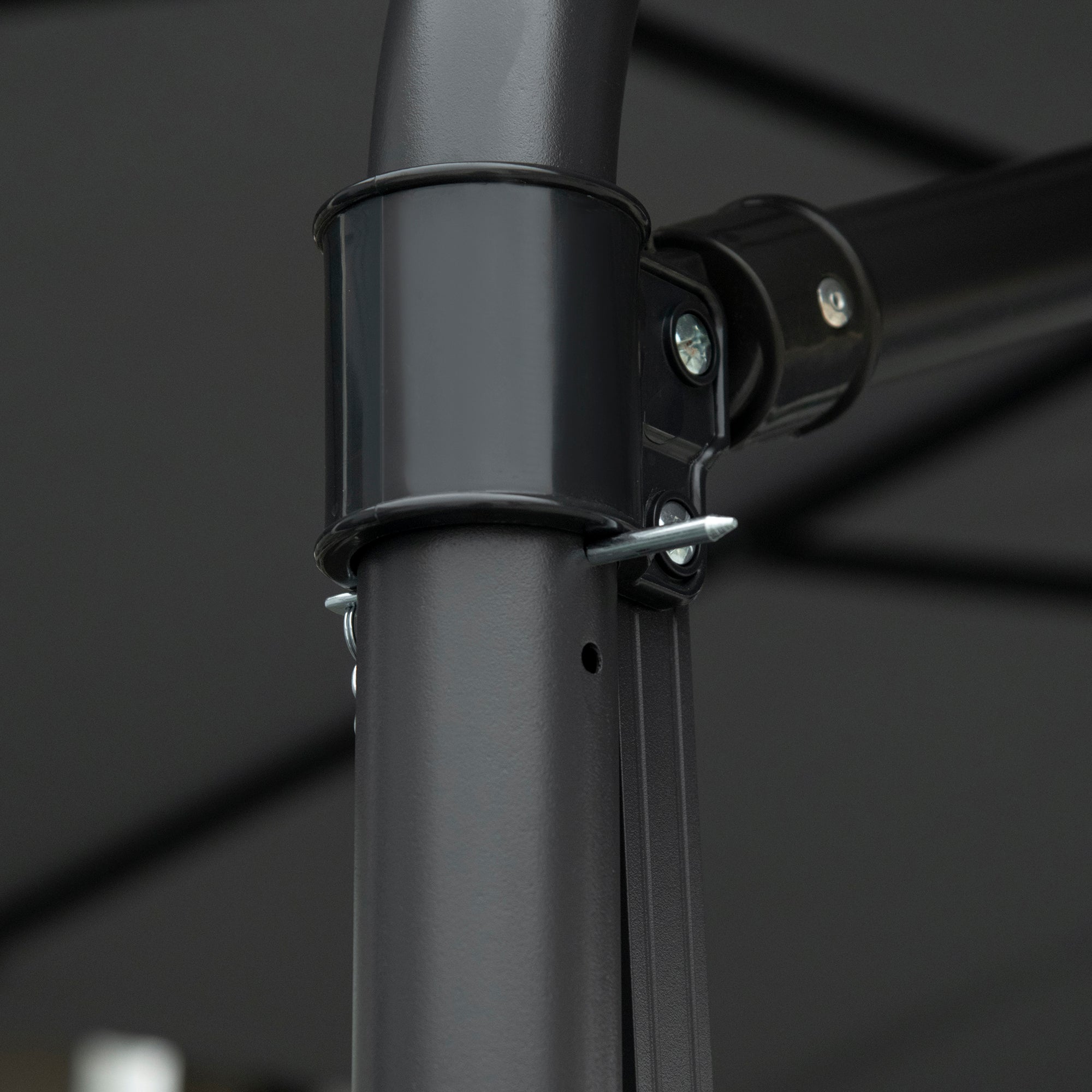 Square Offset Umbrella 2.5 x 2.5 m, outdoor garden umbrella UV protection quick and easy open and close cross base included for balcony patio terrace dark grey