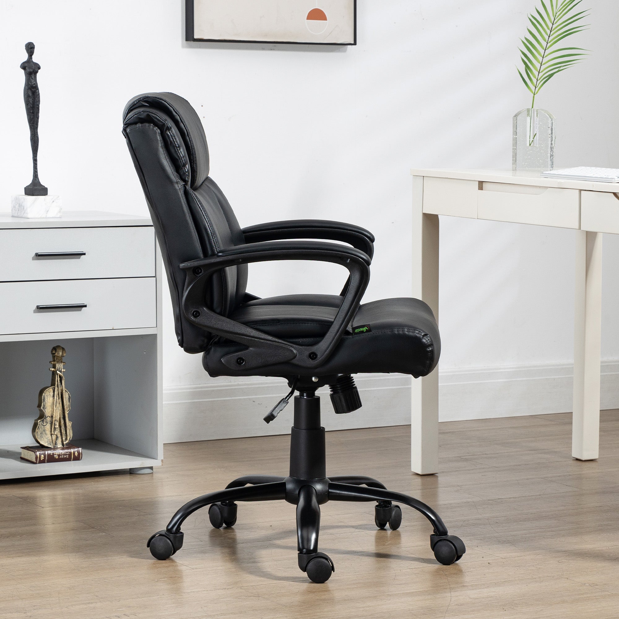 Ergonomic Office Chair, Adjustable Height, Synthetic Covering, Swivel Computer Chair, 120 kg Weight Capacity, Black