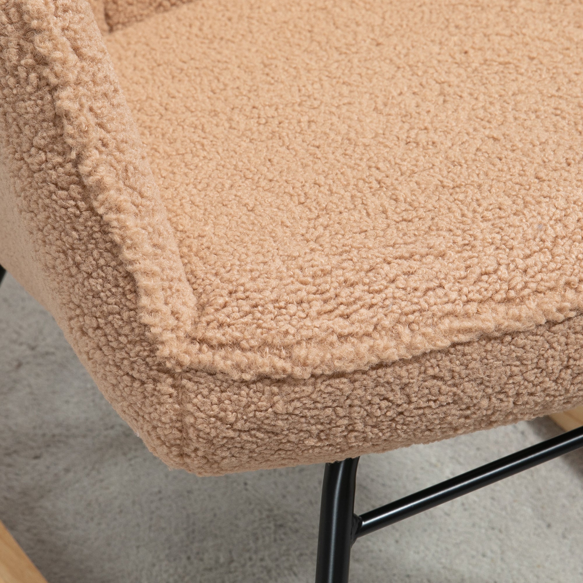 Schaukelstuhl, Schaukelsessel mit Berbervliesoptik, Armlehne, Gepolsterter Sessel mit Holzkufen, Relaxsessel für Wohnzimmer, Schlafzimmer, bis 120kg belastbar, Braun