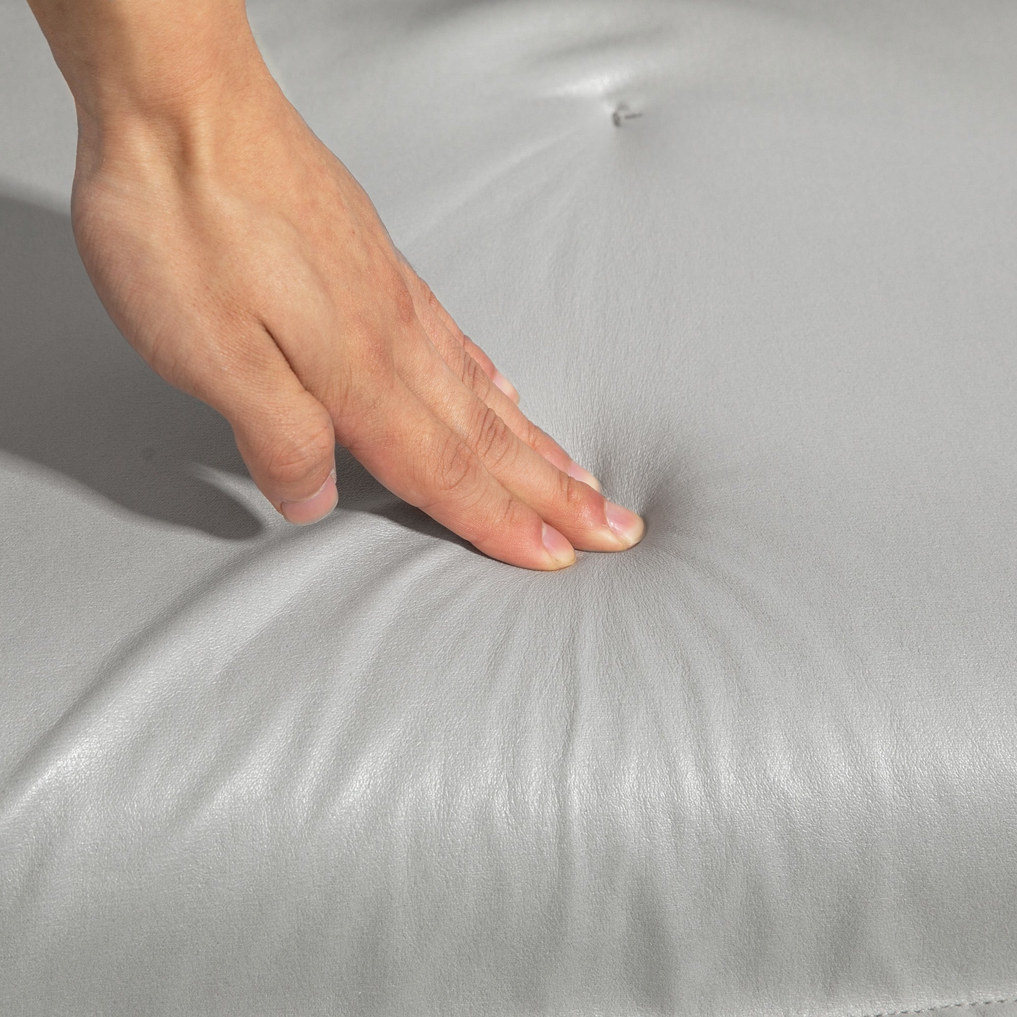 2-in-1 Chair, Lounge Chair with Cushion, Floor Chair with Adjustable Backrest, Upholstered Armchair with Wooden Legs, Single Chair for Living Room, Microfiber Cloth, Light Gray