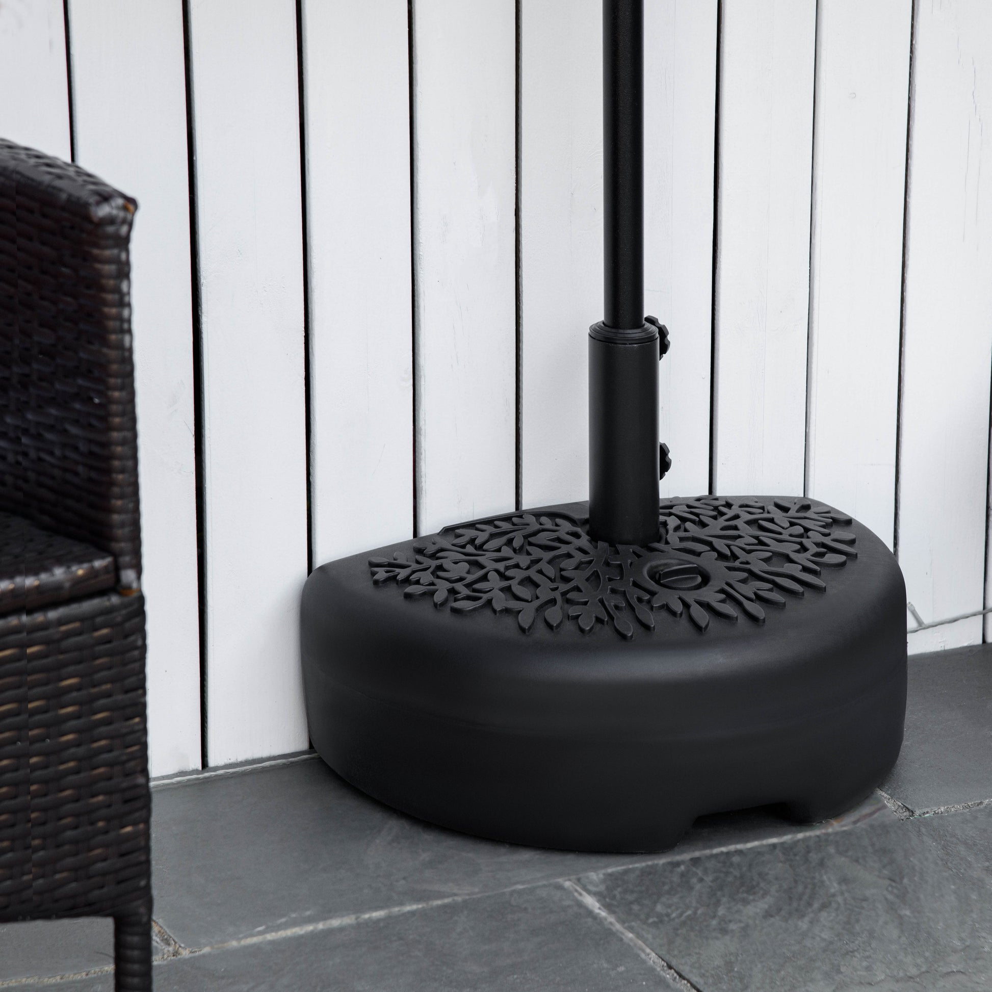 Wall-Mounted Umbrella Base Ø38/48 mm Semicircular Fillable Parasol Stand with 21 kg Water or 18 kg Sand for Garden Patio Terrace Outdoor 50x31x38 cm Black