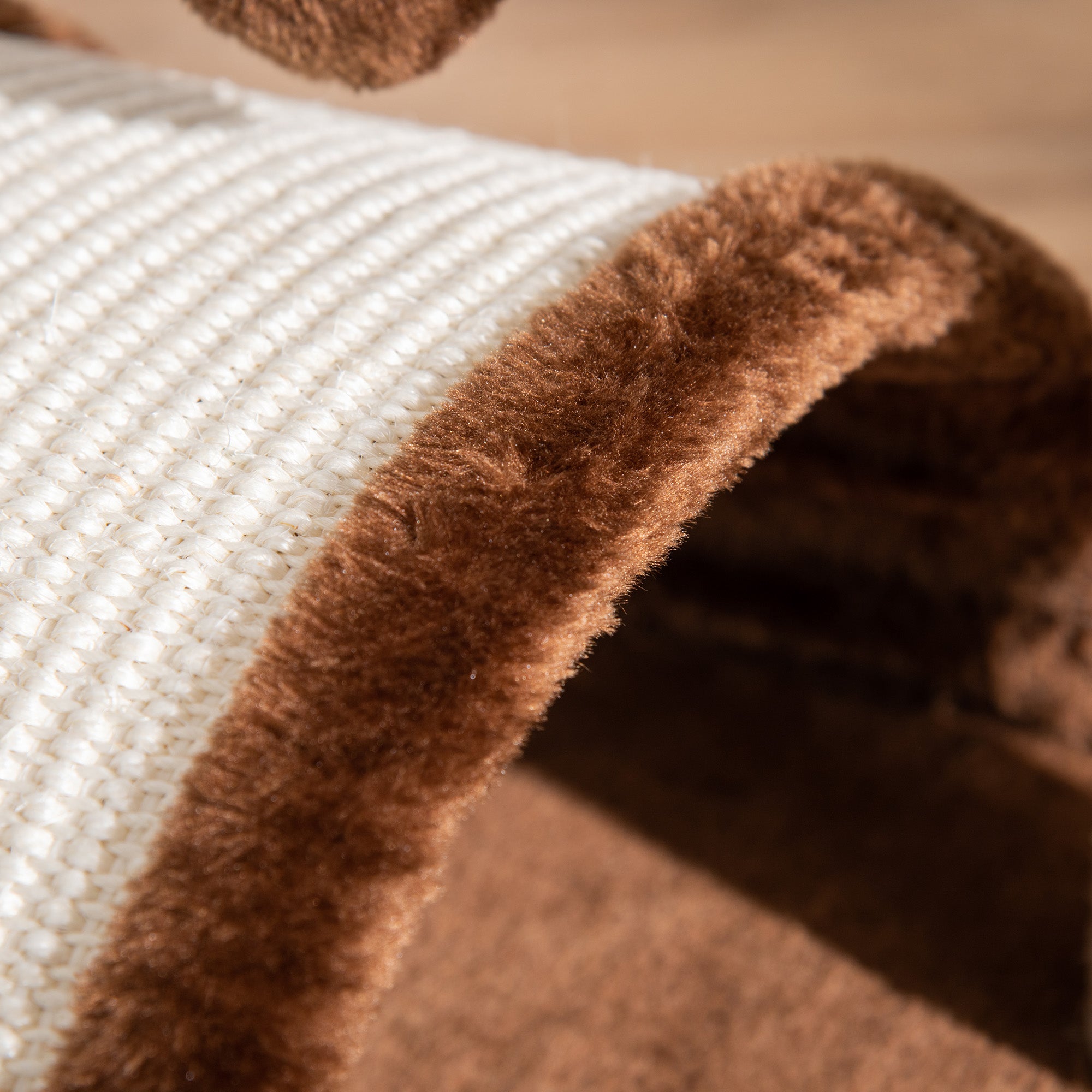 Small Cat Scratching Tree Height 46 cm 2-Level Cat Tree with Scratching Post Scratching Board Platforms and Hanging Ball Toy 35.5x37x46 cm Brown