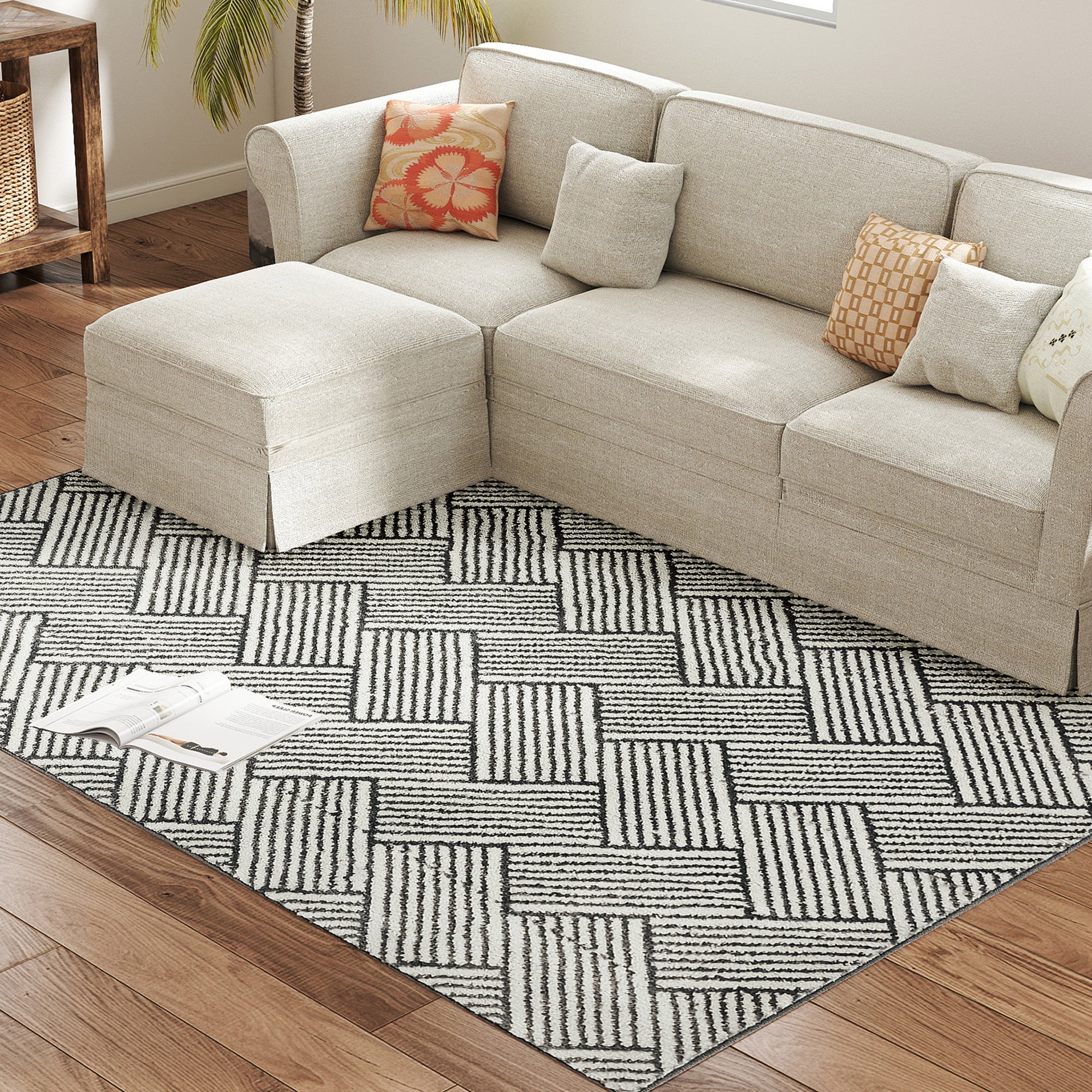 Living Room Rug 200 x 140 cm Short Pile Rug, Machine Washable, Hypoallergenic, for Living Room, Bedroom, Office, Light Gray