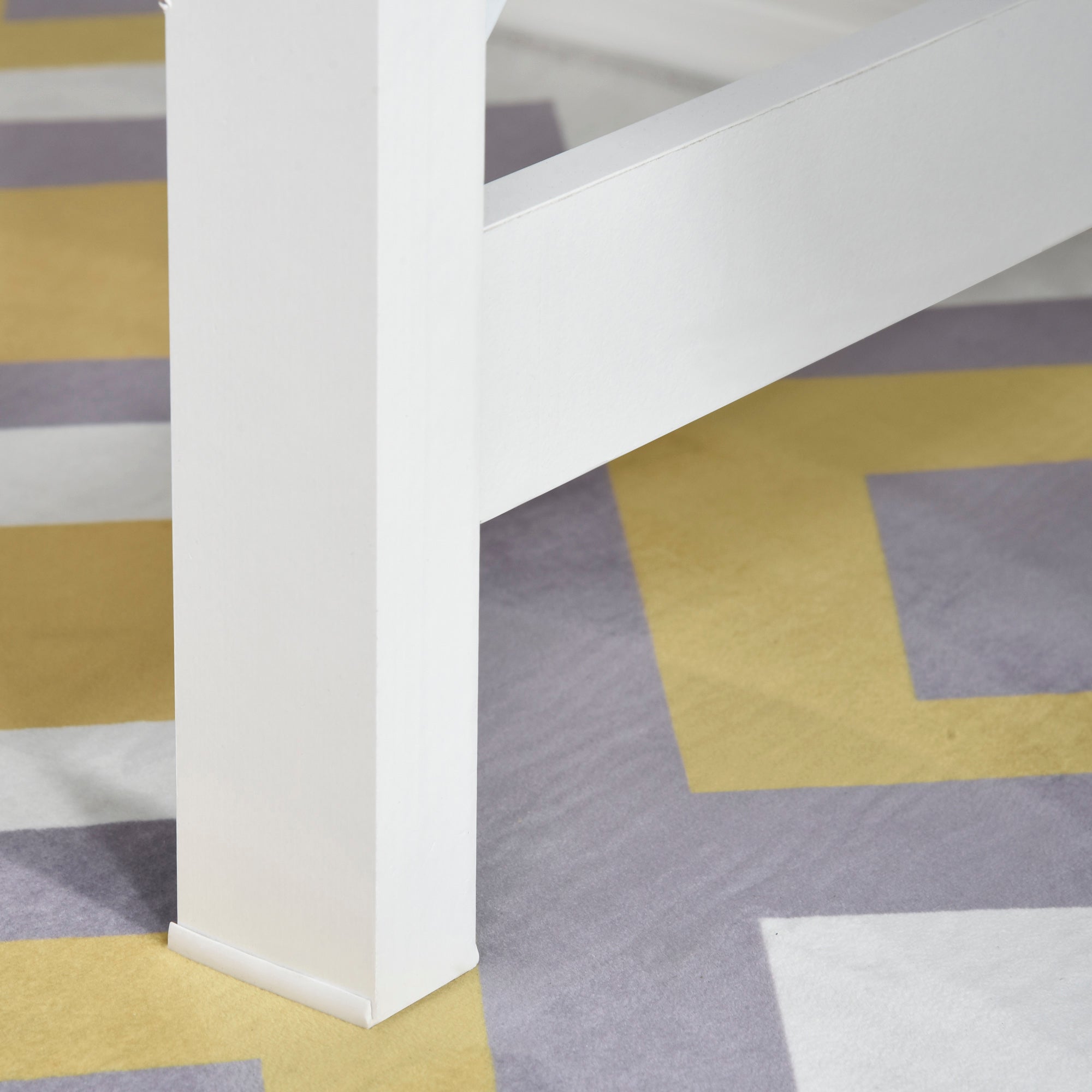 Modern Style Desk Easy to Assemble Computer Desk for Office Bedroom Study 105x50x76 cm White