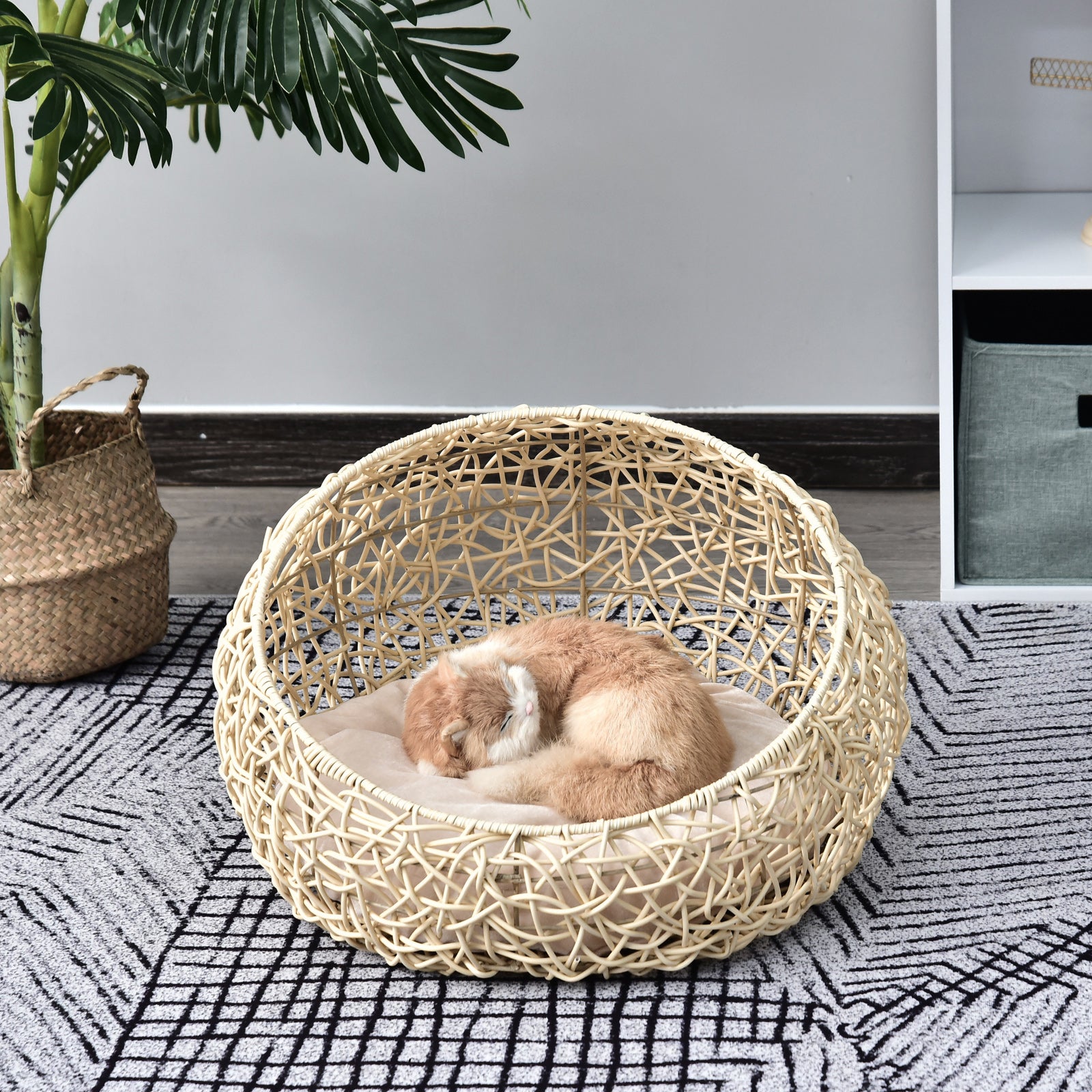 Cat Bed made of Rattan Cat Cave with Cushion Cat Basket Dog Bed Cat Resting Place Dog House Pet Bed for Cats Dogs Beige Ø56 x 35 cm