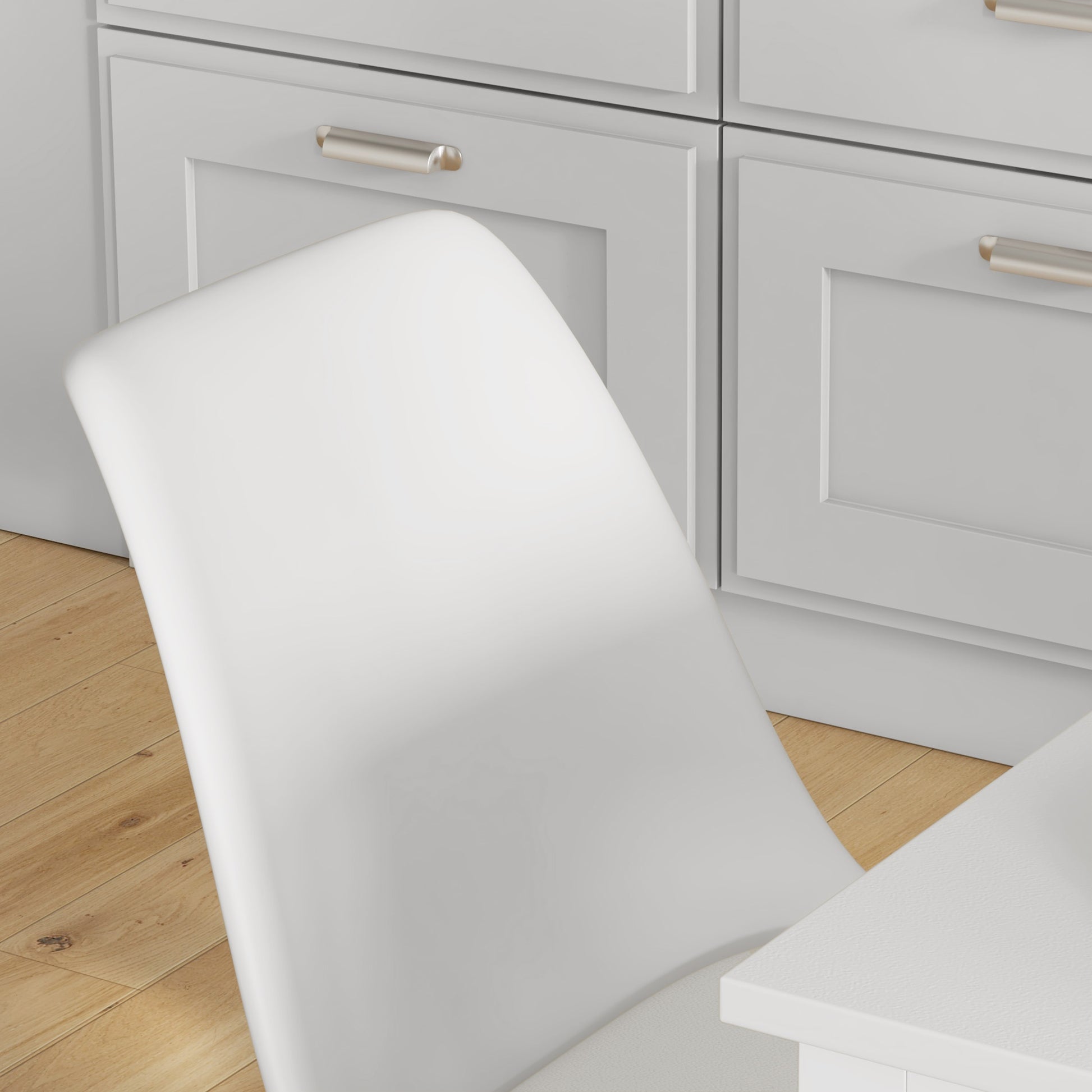 Set of 4 Scandinavian Style Dining Chairs, Kitchen Chairs in Plastic with Wood Legs and Faux Leather Cushion, White