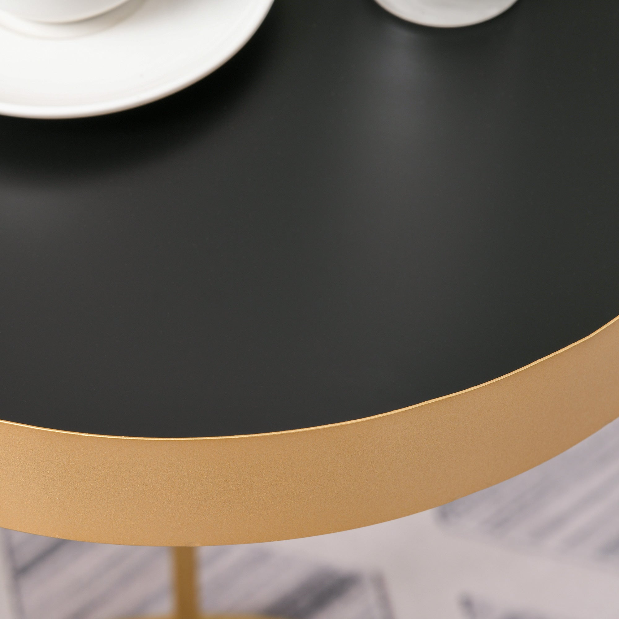 Set of 2 Modern Coffee Tables Stackable Set of 2 Center Tables Metal Structure Gold Living Room Ø39x63 cm and Ø30.8x56 cm Black and White Tabletop