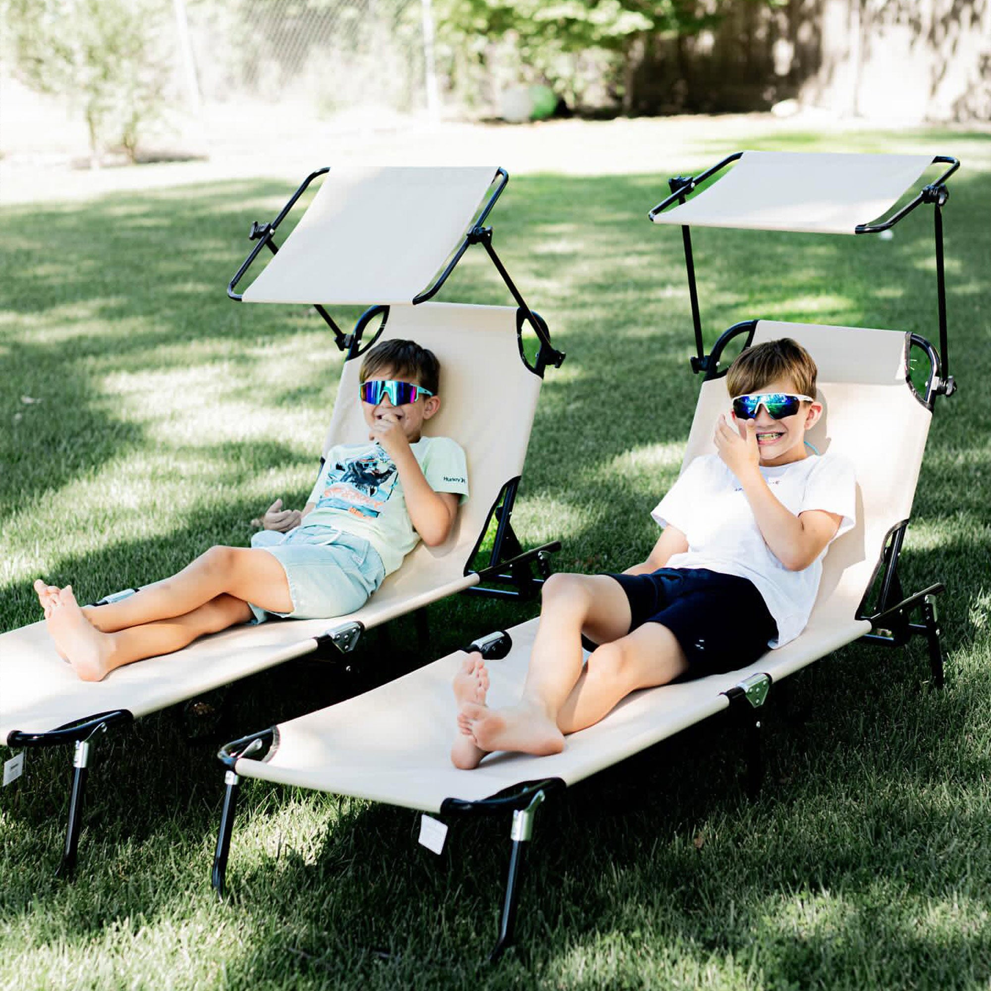 2-Pack Folding Sun Loungers with Canopy — 5-Position Adjustable Backrest, 265 lb Capacity, Outdoor Pool & Beach Chairs, Brown