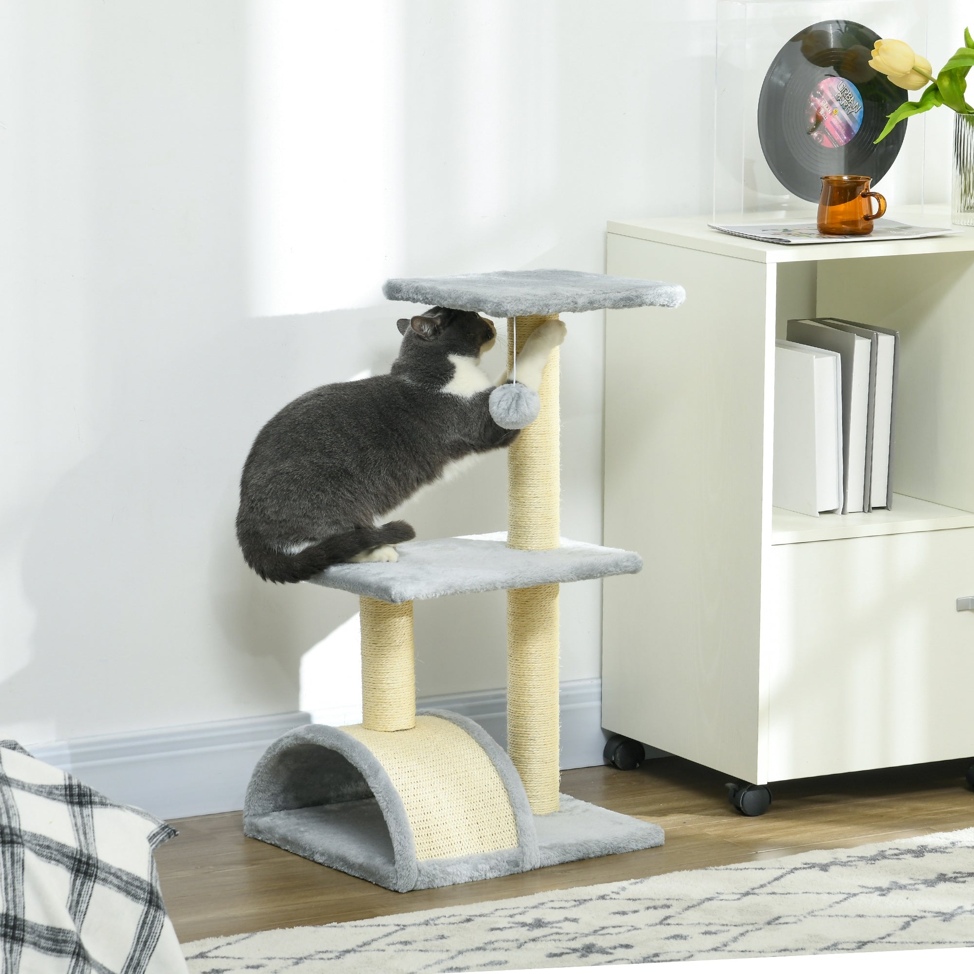 72 cm Cat Tower with Plush Balls, Sisal Posts, Platform, Scratching Pad Multi-Level Cat Tree, Climbing Tree, for Medium-Sized Cats, Light Gray