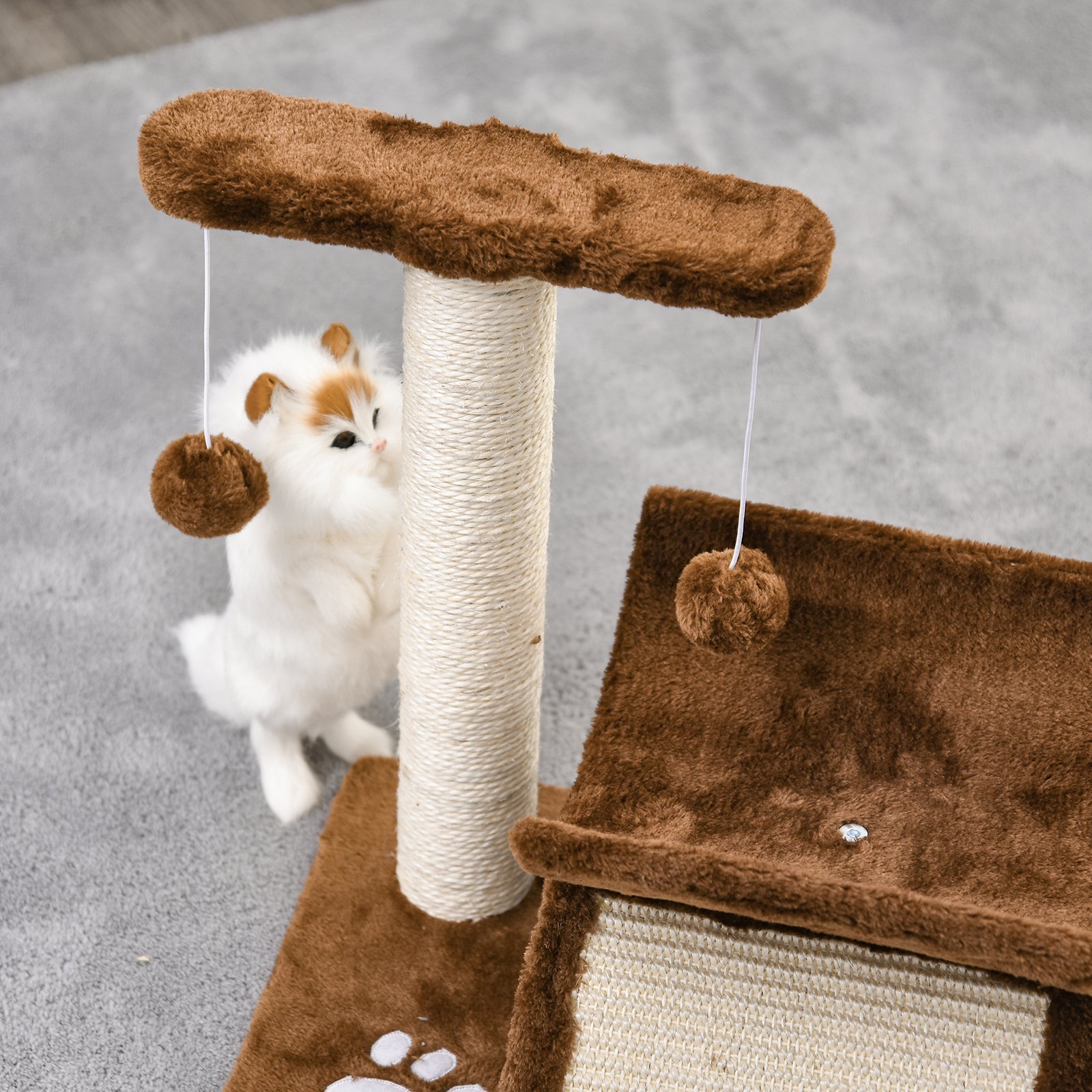 Small Cat Scratching Tree Cat Play Tree Scratching Post for Cats with Toy Ball Brown L40 x W30 x H43 cm