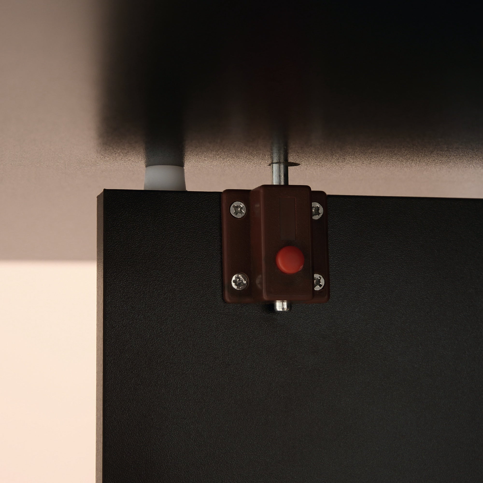 Folding Dining Table Kitchen Table with Wheels, Folding Wings, and Shelves for 4-6 People 75x140x74 cm Black