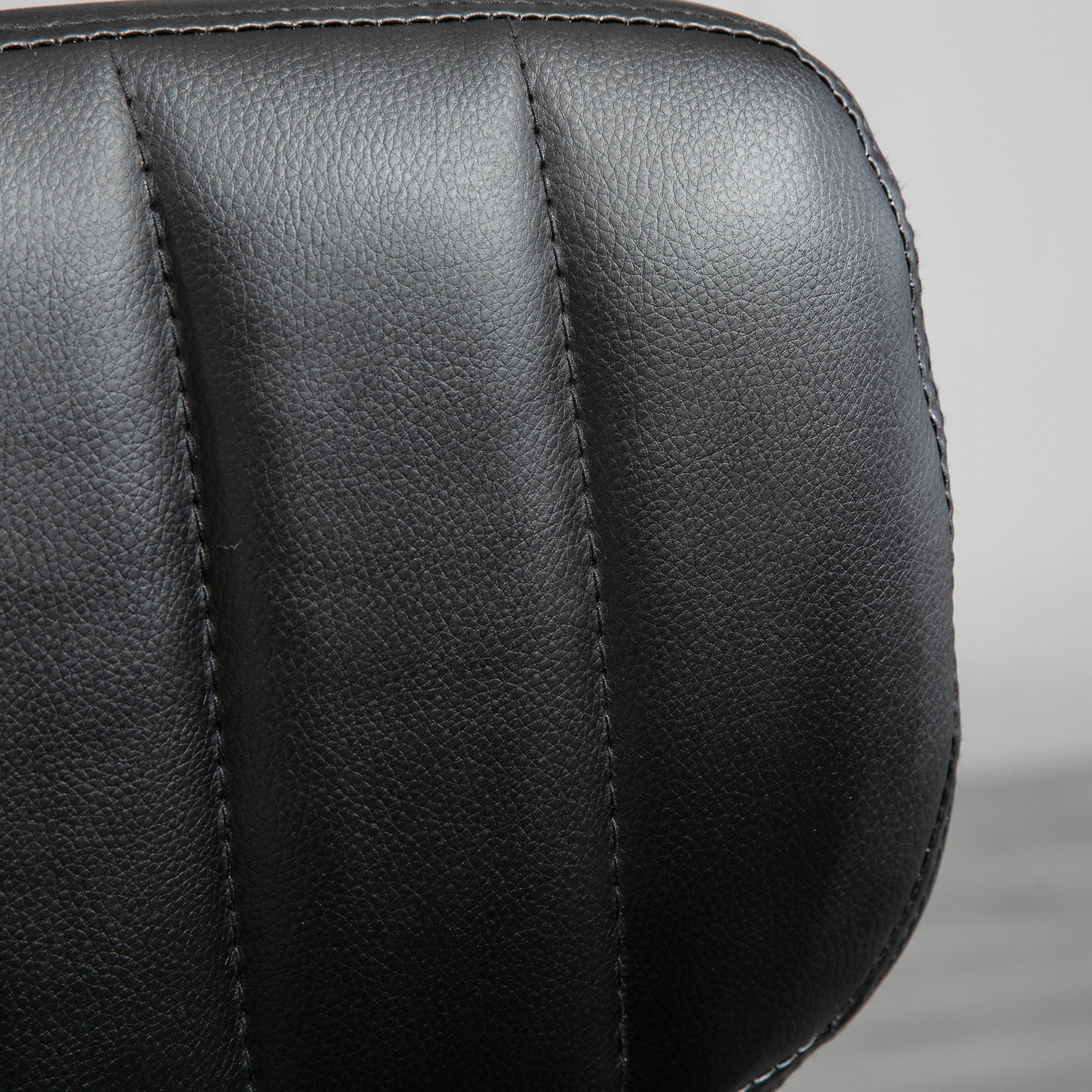 Rolling Stool - 360° swivel work stool - ergonomic stool - adjustable seat height 47-62 cm - padded synthetic cover black chrome metal