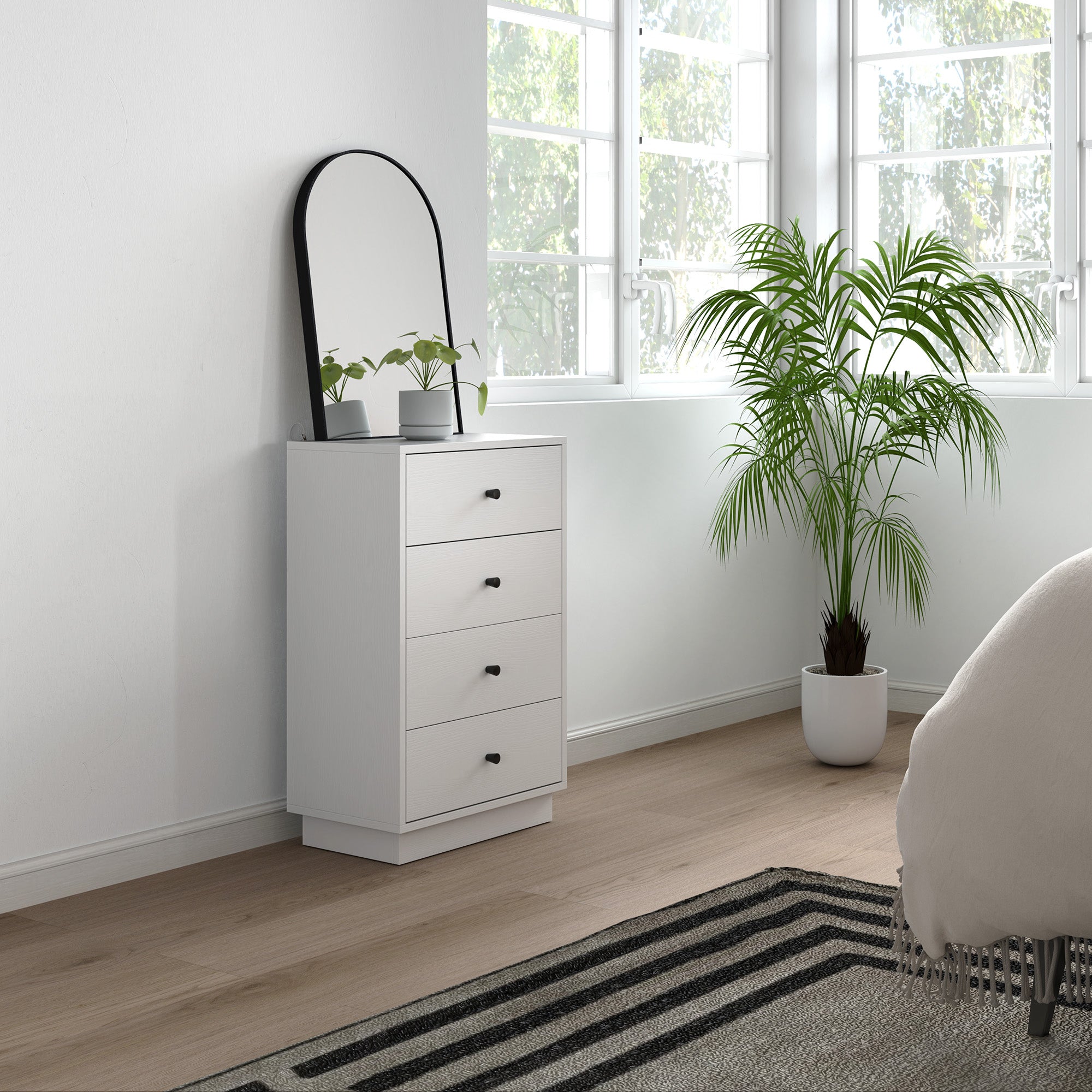 Dresser Sideboard with 4 Drawers Cabinet made of Engineered Wood Storage Cabinet in Modern Style Drawer Cabinet for Living Room Bedroom Hallway 47 x 29 x 75 cm White
