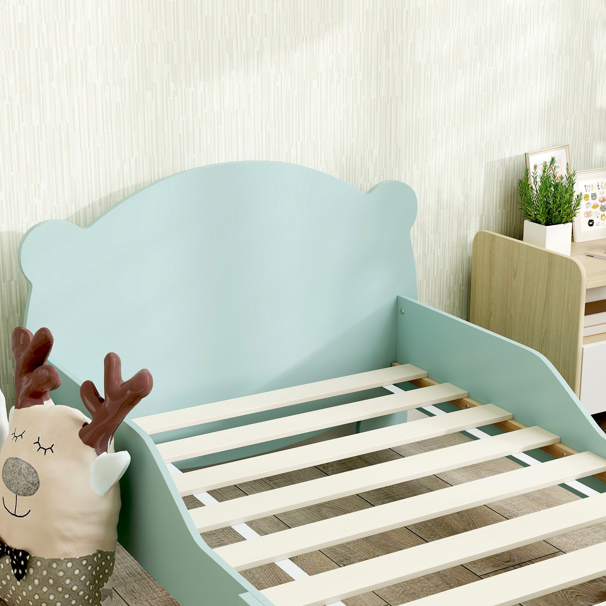 Montessori Bed for Children 3-6 Years, 140x70 cm Single Toddler Bed with Anti-Fall Rails and Bear-Shaped Wooden Slatted Base for Kids' Room, Green