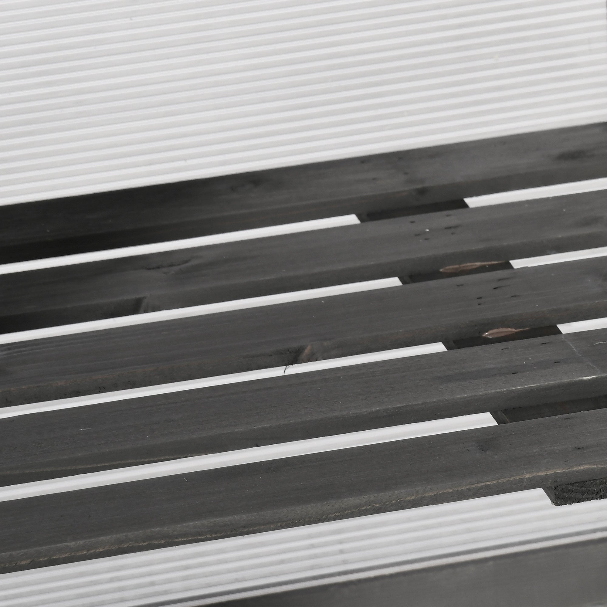 3-Tier Greenhouse Seedling Box Greenhouse Seedling Box with Two Doors made of Wood and Polycarbonate Weatherproof Load Capacity up to 15 kg (per shelf) Dark Gray 58 x 44 x 78 cm