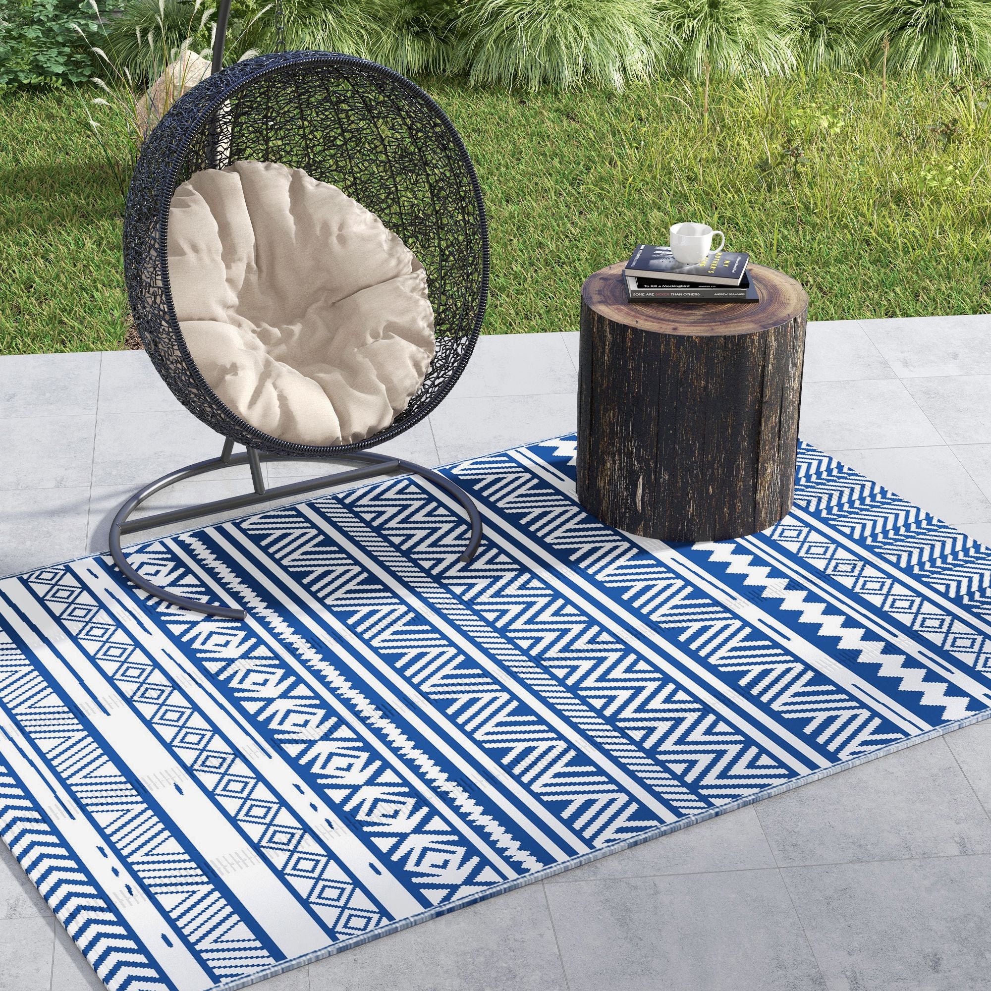Outdoor Rug 182x274 cm Reversible Rug with Geometric Pattern Waterproof for Terrace Balcony Patio Camping Beach Dark Blue and White